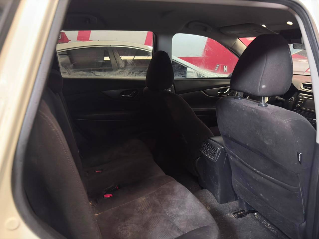 NISSAN ROGUE 2015 - Marhaba Auction Used Cars - Image 8