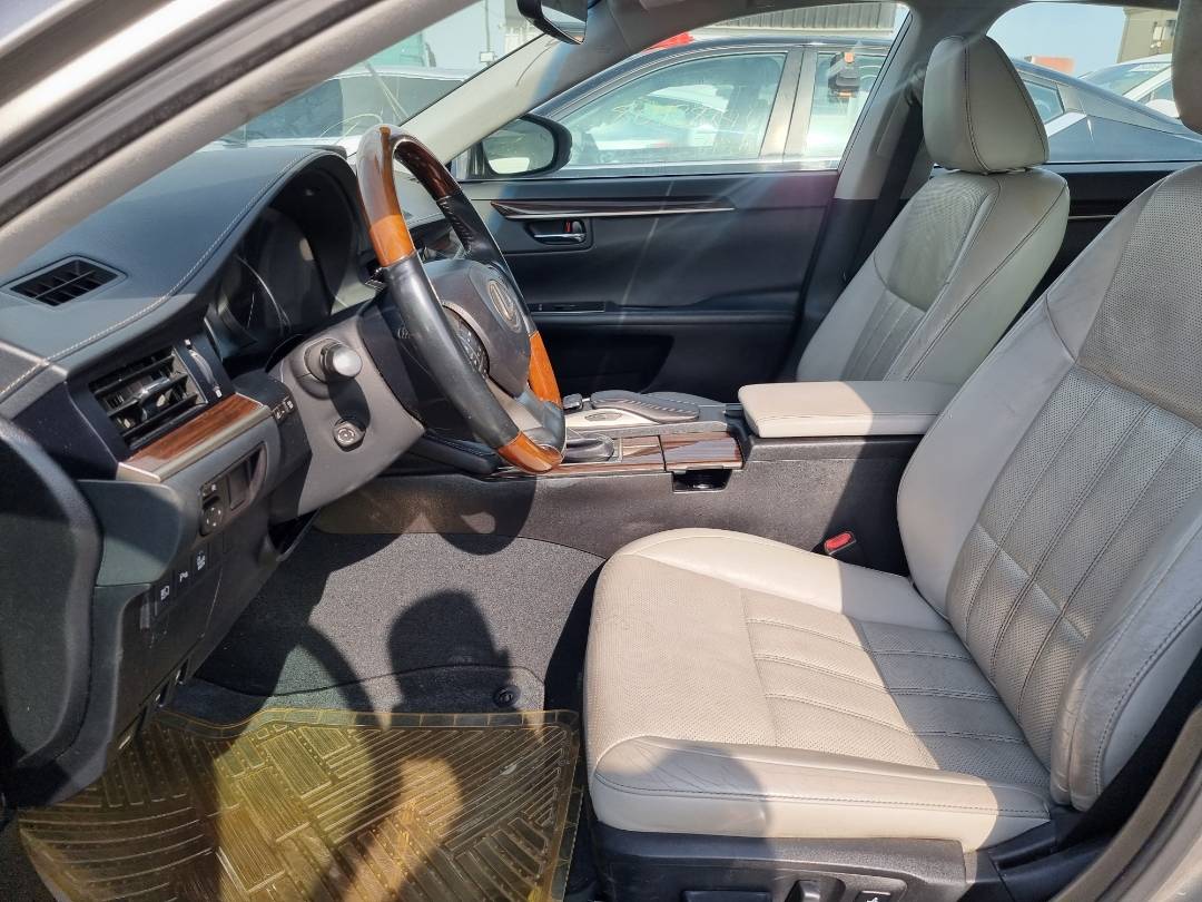 2016 LEXUS ES 350 — 91198 Miles — Lot 215487 — Ind. 12 - Marhaba Auctions Used Cars - Image 8
