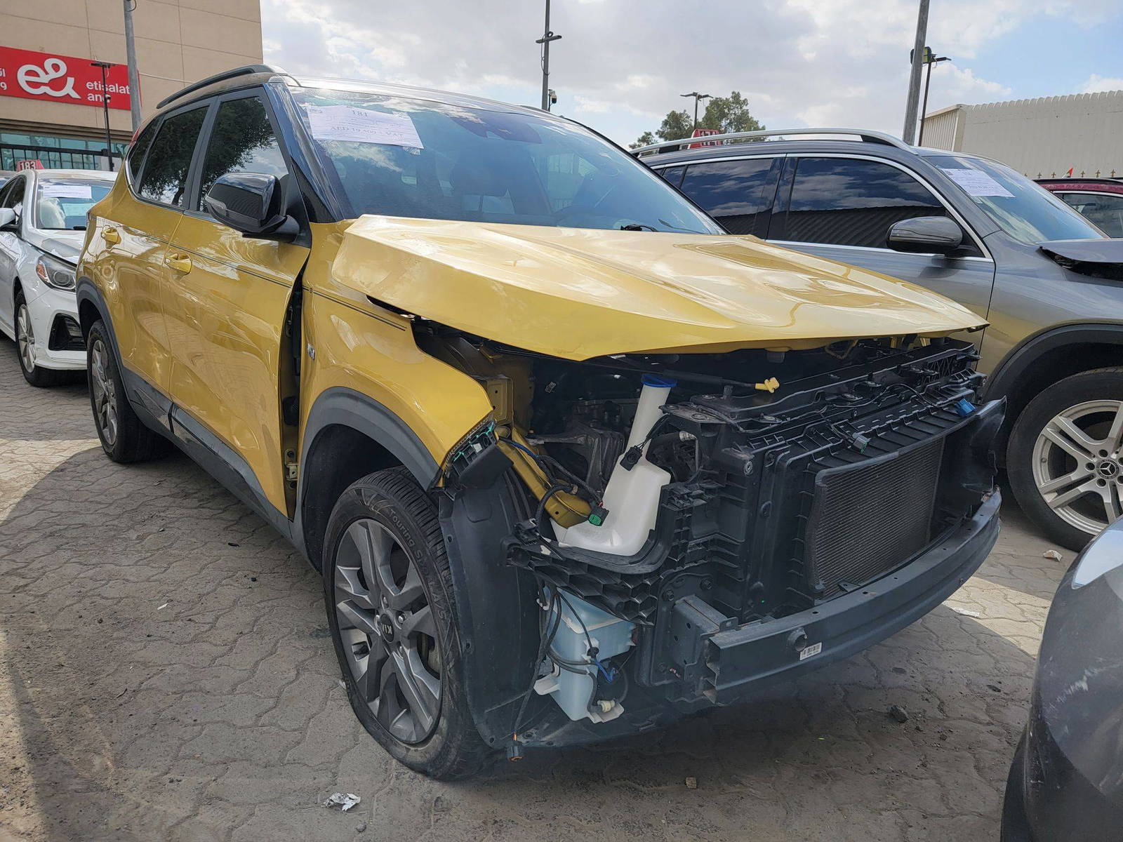 2021 KIA SELTOS — 63460 Miles — Lot 43076367 — Souq - Marhaba Auctions Used Cars - Image 4