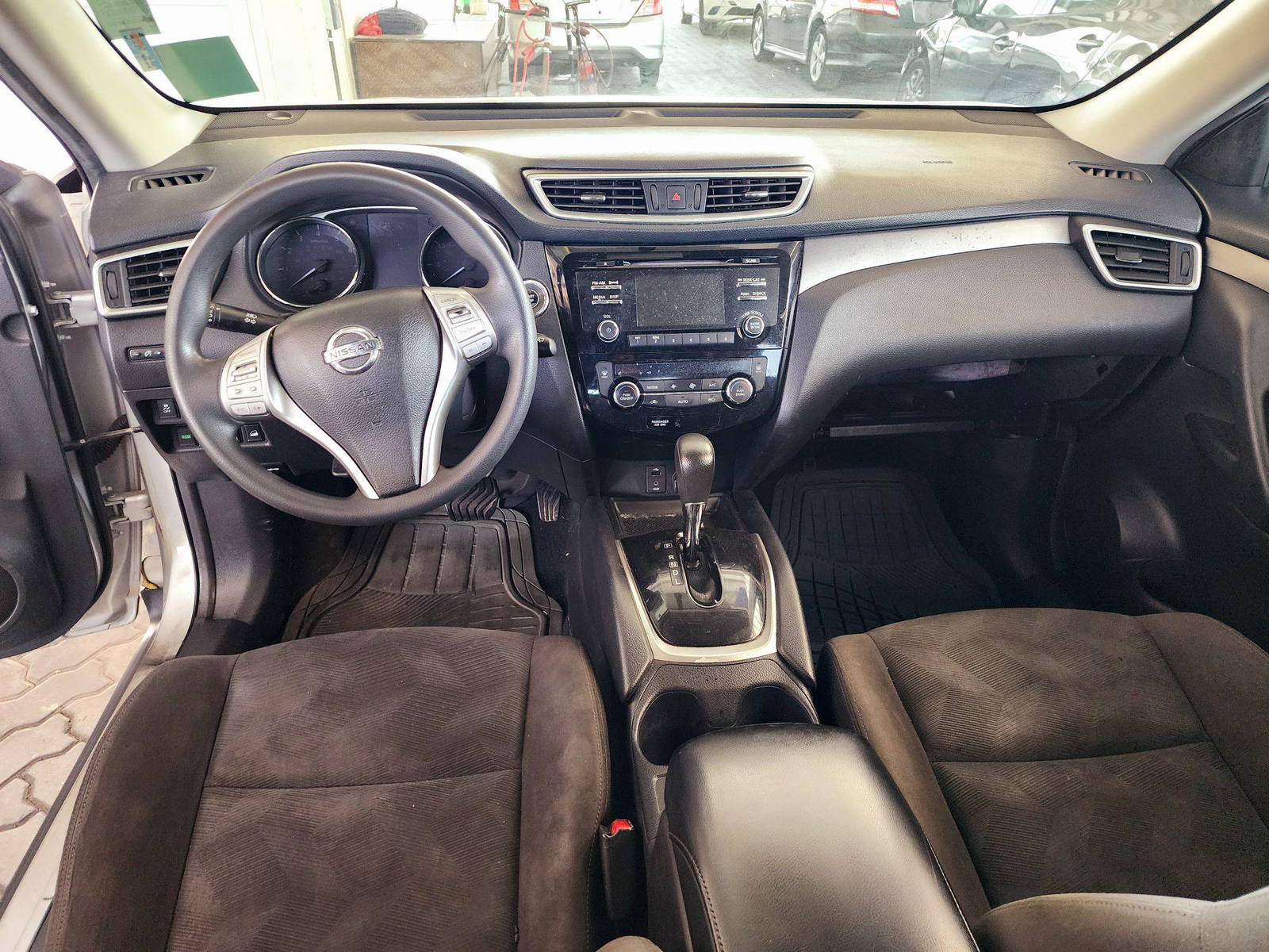2015 NISSAN ROGUE — 167495 Miles — Lot 6670034 — Souq - Marhaba Auctions Used Cars - Image 7