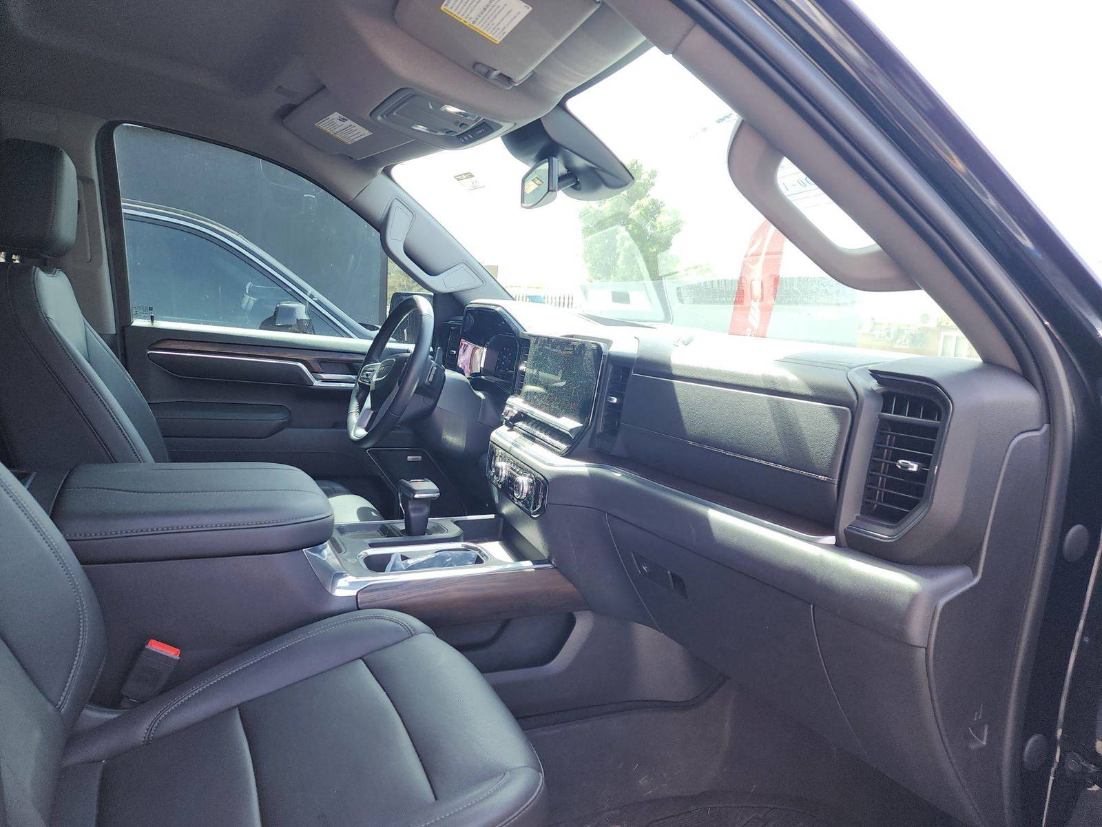 2023 GMC SIERRA — 13324 Miles — Lot 121094 — Main - Marhaba Auctions Used Cars - Image 12