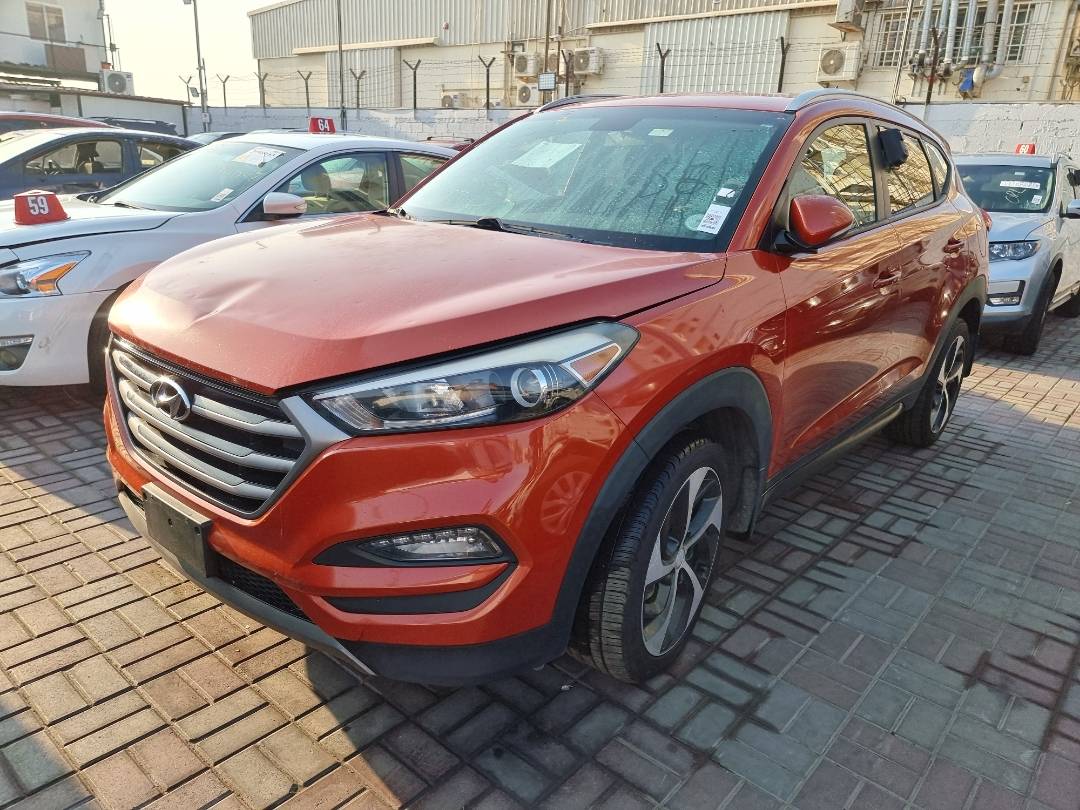 2016 HYUNDAI TUCSON — 148599 Miles — Lot 38884864 — Souq - Marhaba Auctions Used Cars - Image 3