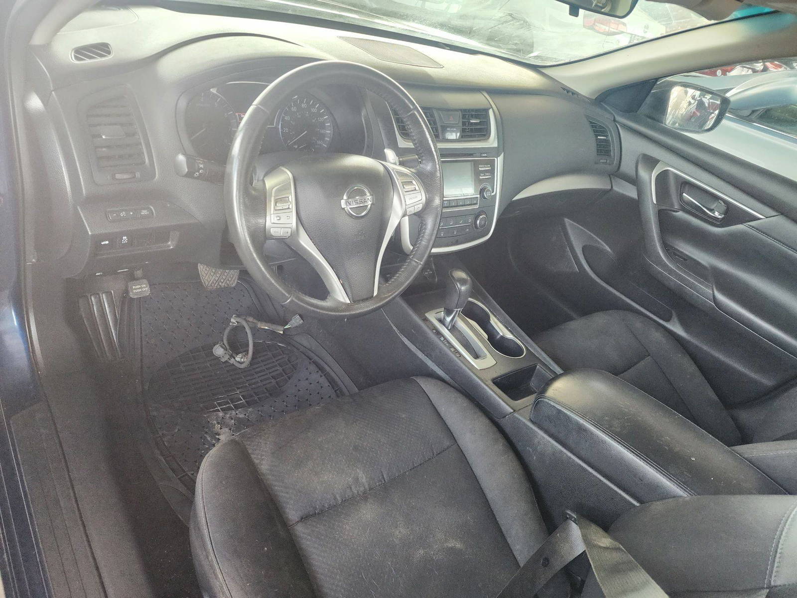 2016 NISSAN ALTIMA — 156531 Miles — Lot 37258355 - Marhaba Auctions Used Cars - Image 4