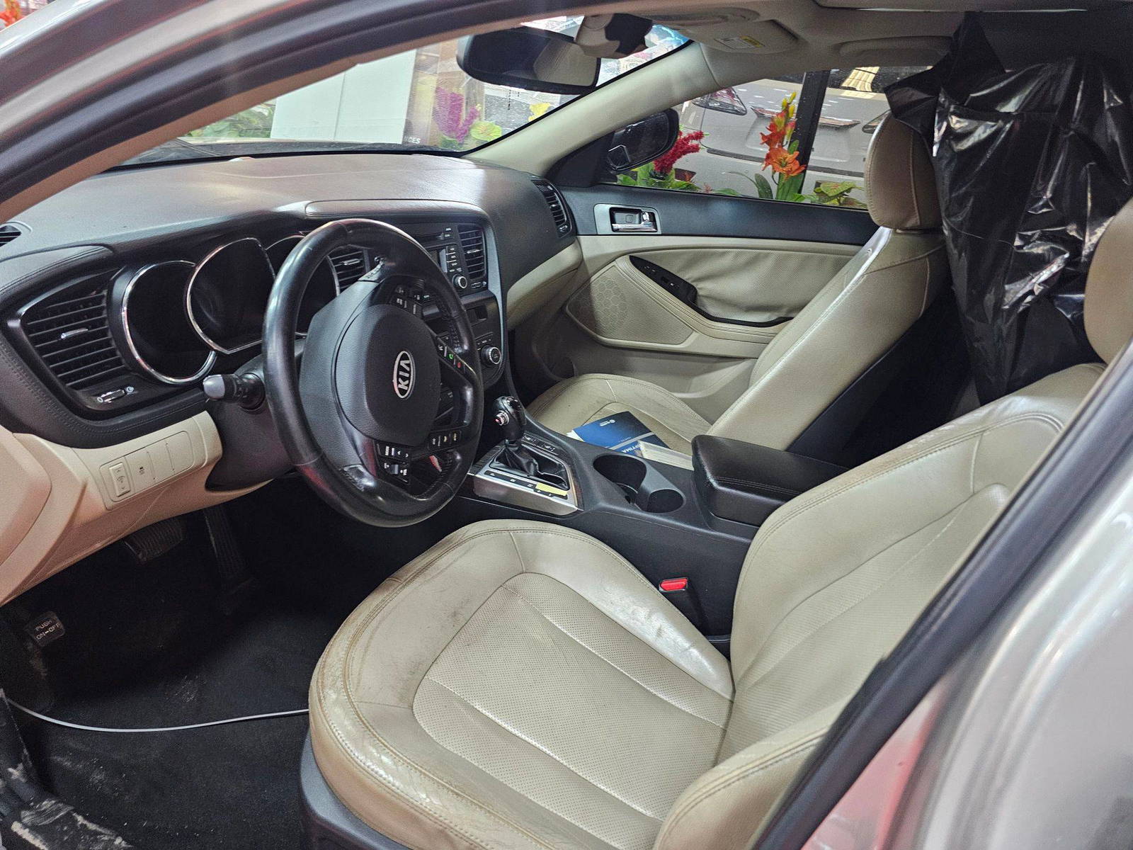 2011 KIA OPTIMA — 231432 Miles — Lot 96883405 — Main - Marhaba Auctions Used Cars - Image 8