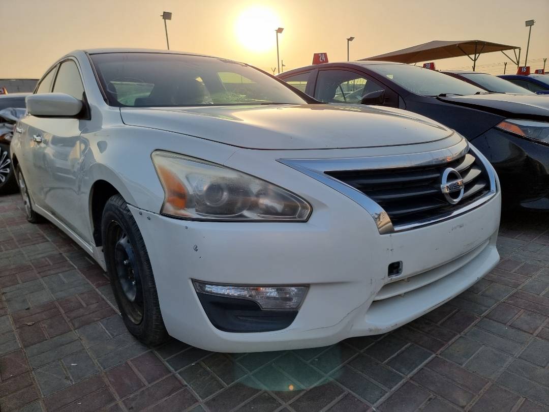 2013 NISSAN ALTIMA — 224500 Miles — Lot 587586 - Marhaba Auctions Used Cars - Image 4