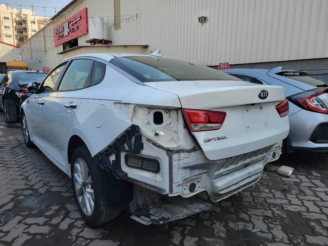 2016 KIA OPTIMA — 242319 Miles — Lot 047635 — Main - Marhaba Auctions Used Cars - Image 4