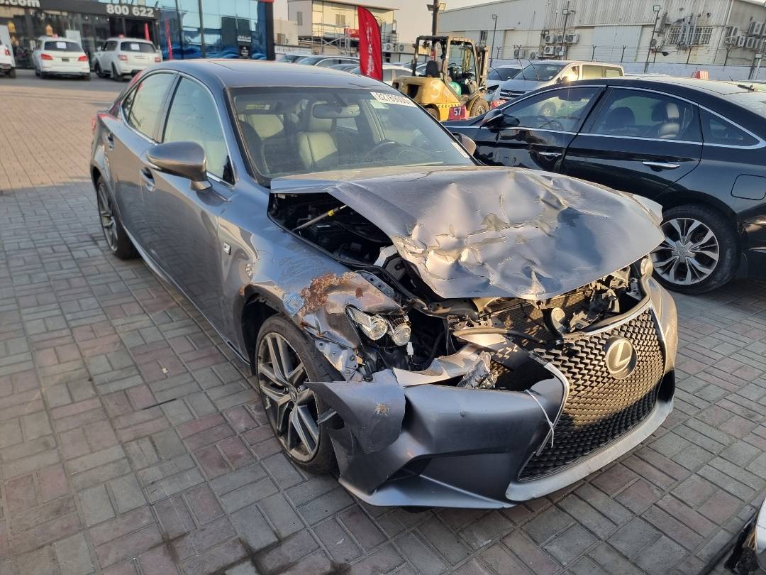 2015 LEXUS IS 250 — 150382 Miles — Lot 016952 — Ind. 12 - Marhaba Auctions Used Cars - Image 4