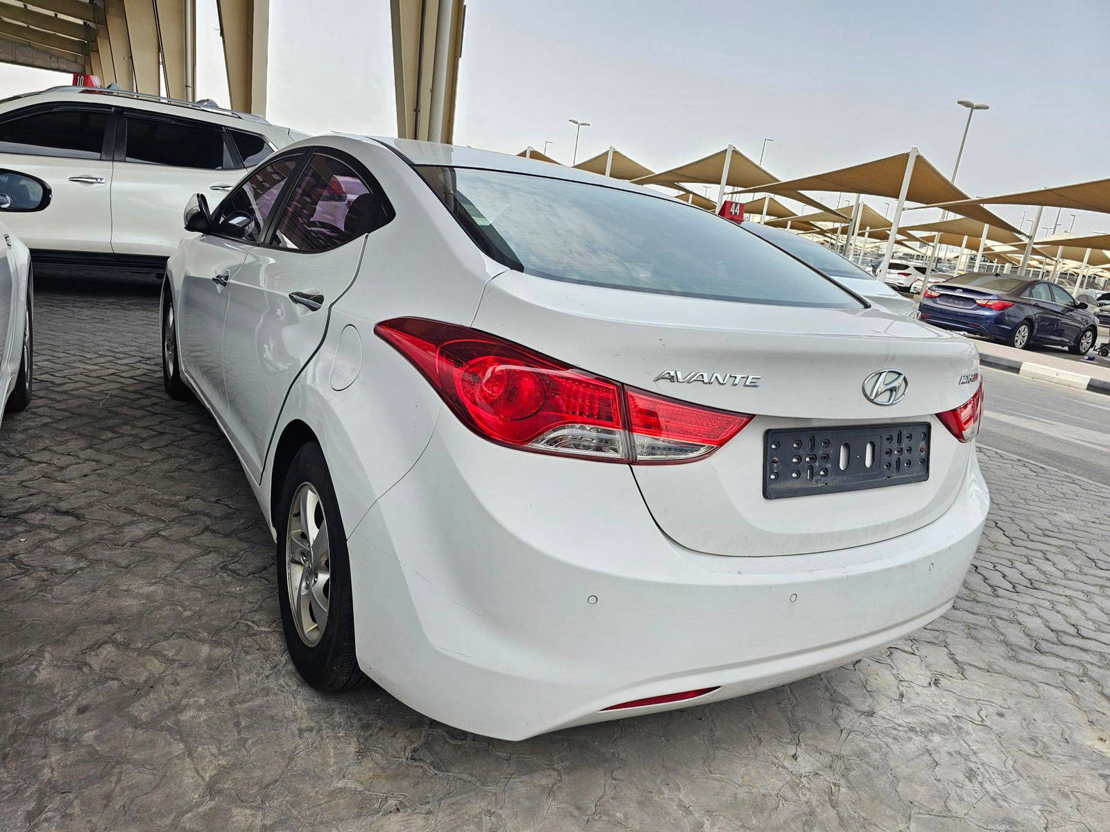 2012 HYUNDAI AVANTE — 317617 KM — Lot 275853 — Main - Marhaba Auctions Used Cars - Image 5