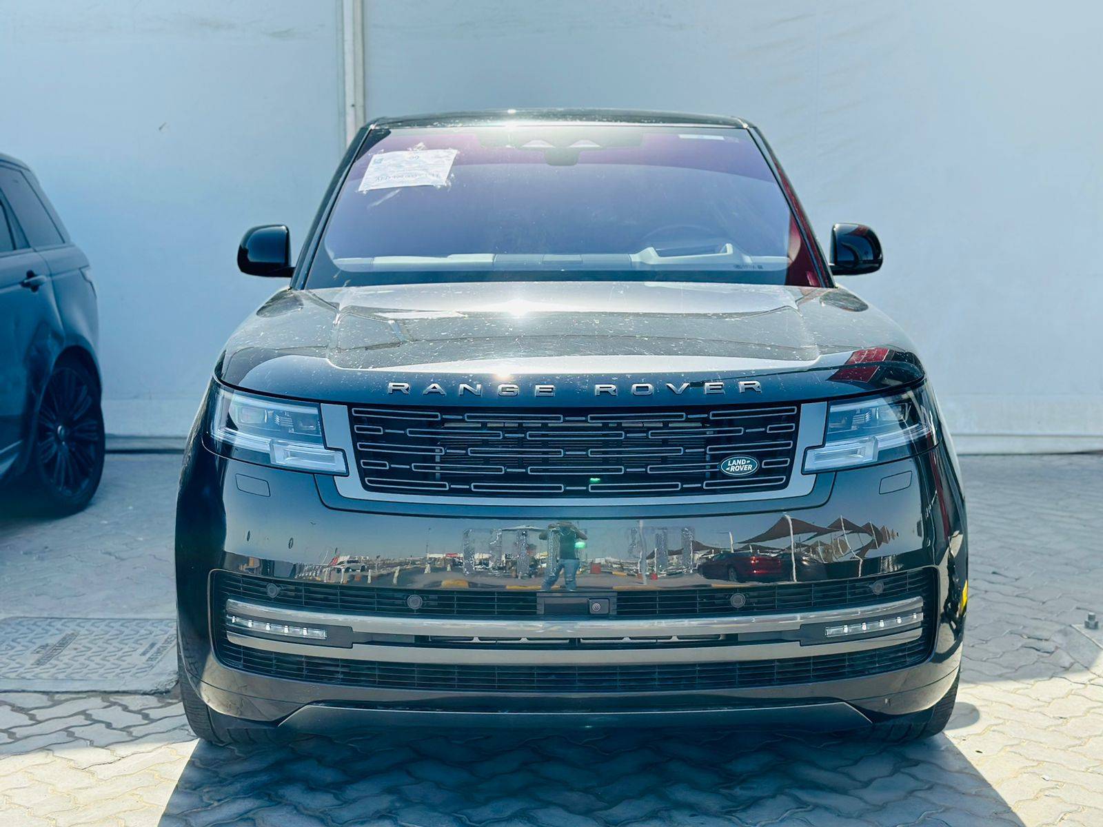 2023 LAND ROVER RANGE ROVER HSE P400 — 43860 KM — Lot 25509 — Main - Marhaba Auctions Used Cars - Image 6
