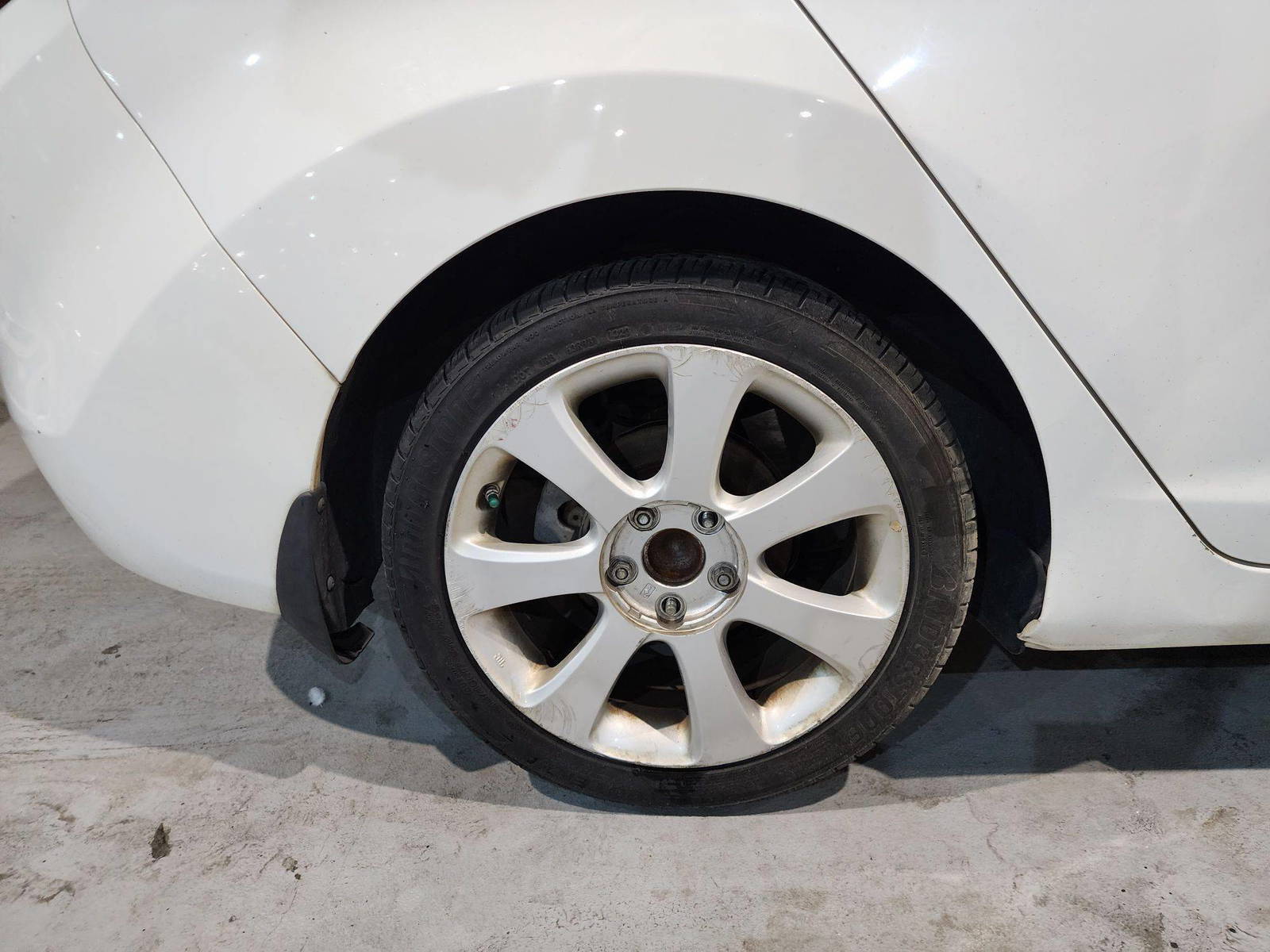 2013 HYUNDAI ELANTRA — 162087 Miles — Lot 52520394 — Al Quoz - Marhaba Auctions Used Cars - Image 10