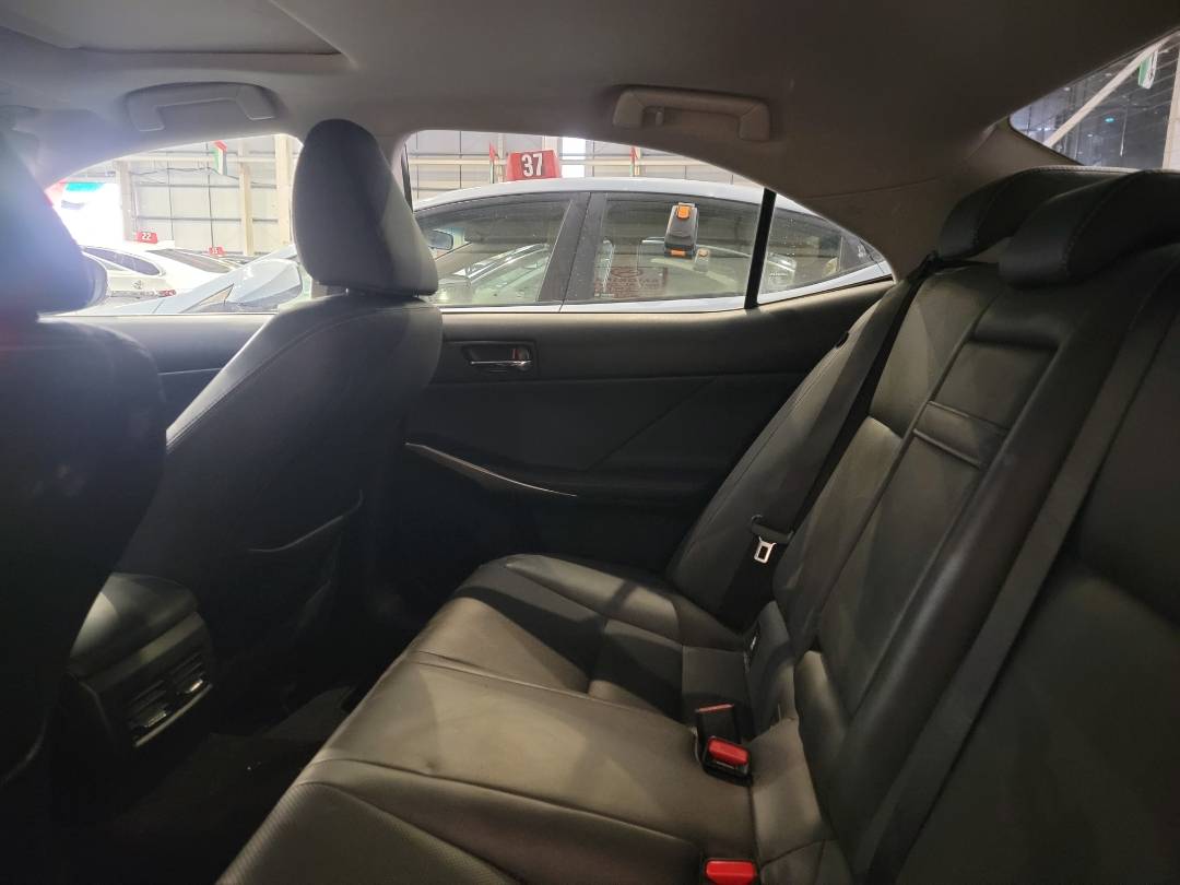 2015 LEXUS IS 250 — 126356 Miles — Lot F5055760 — Main - Marhaba Auctions Used Cars - Image 7