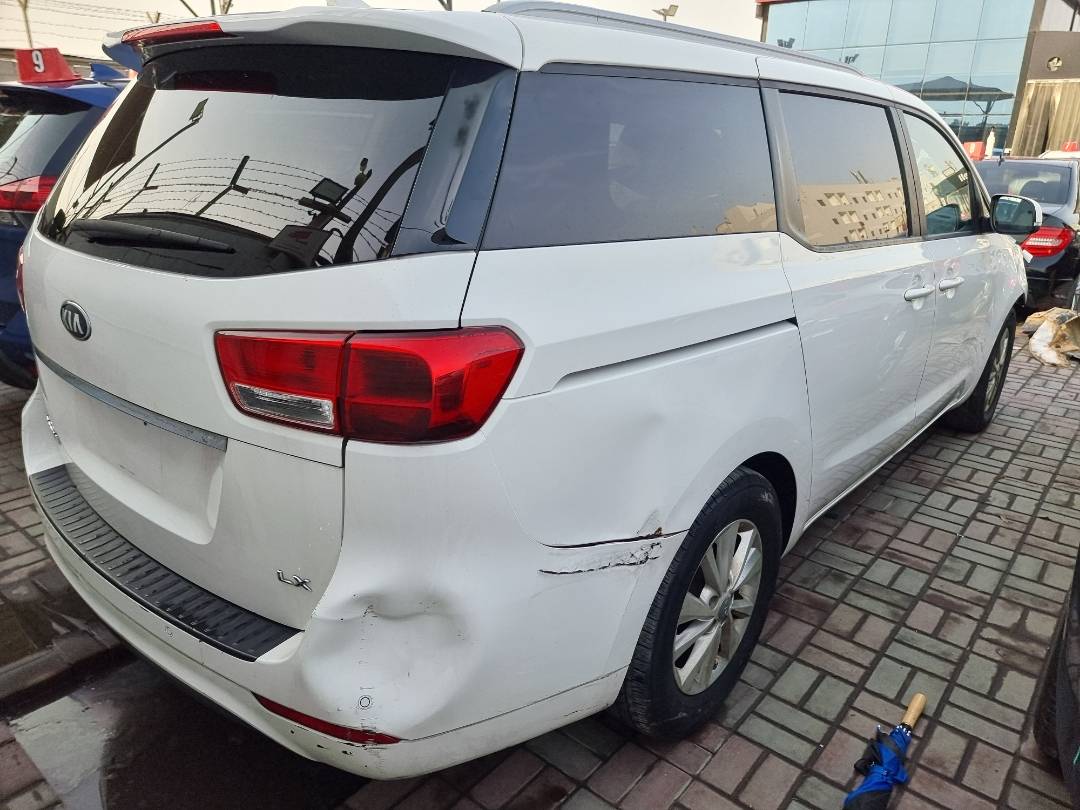 2016 KIA SEDONA — 157090 Miles — Lot 215487 — Ind. 12 - Marhaba Auctions Used Cars - Image 3