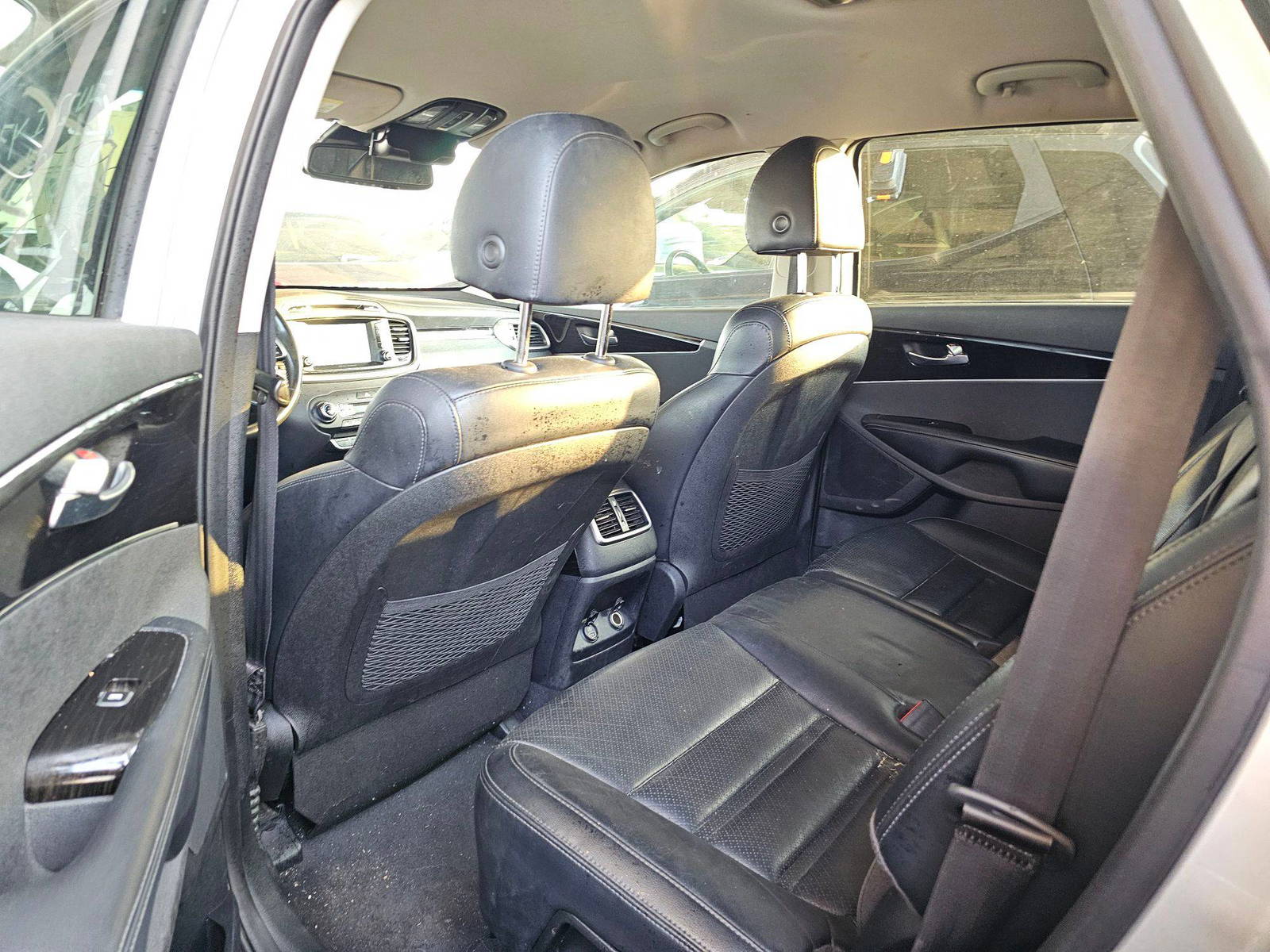 2019 KIA SORENTO — 136485 Miles — Lot 3KG507500 — Main - Marhaba Auctions Used Cars - Image 7