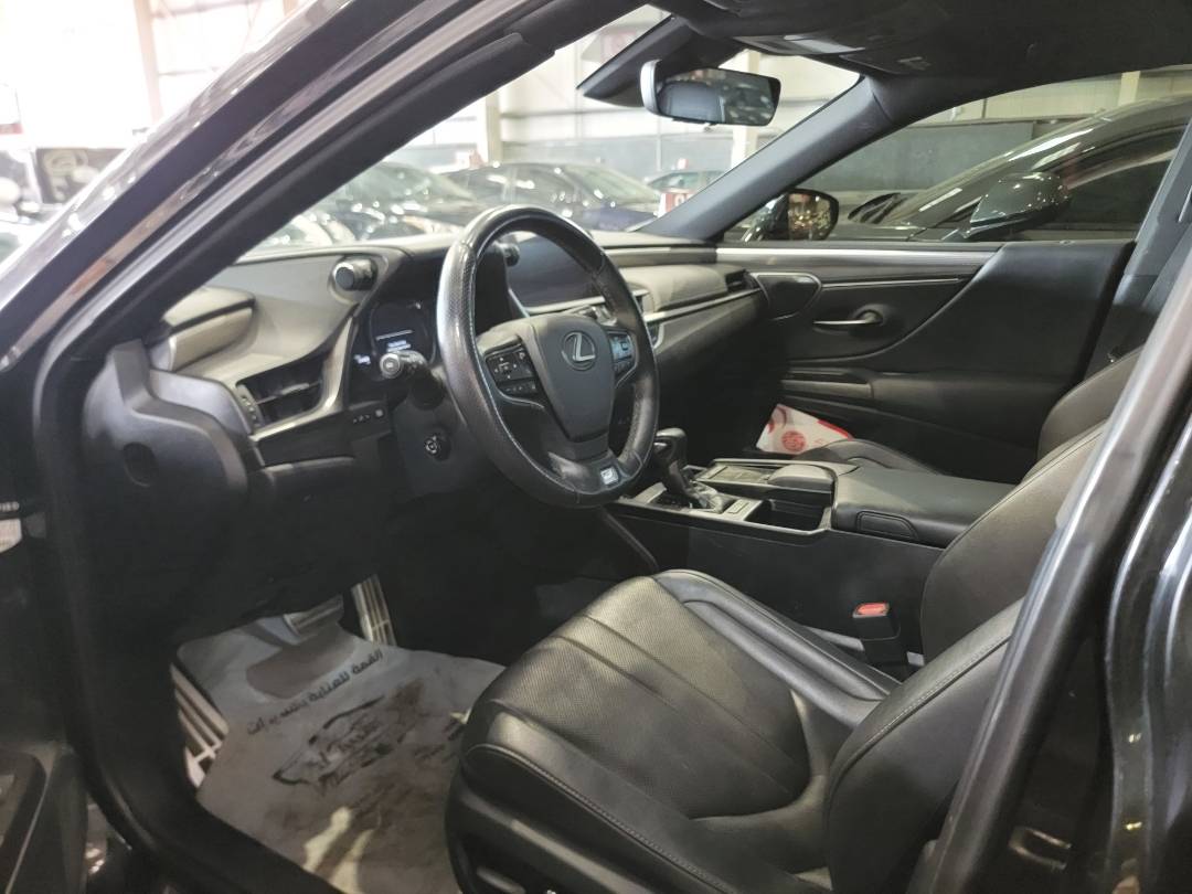 2019 LEXUS ES 350 — 24608 KM — Lot U048440 — Main - Marhaba Auctions Used Cars - Image 6