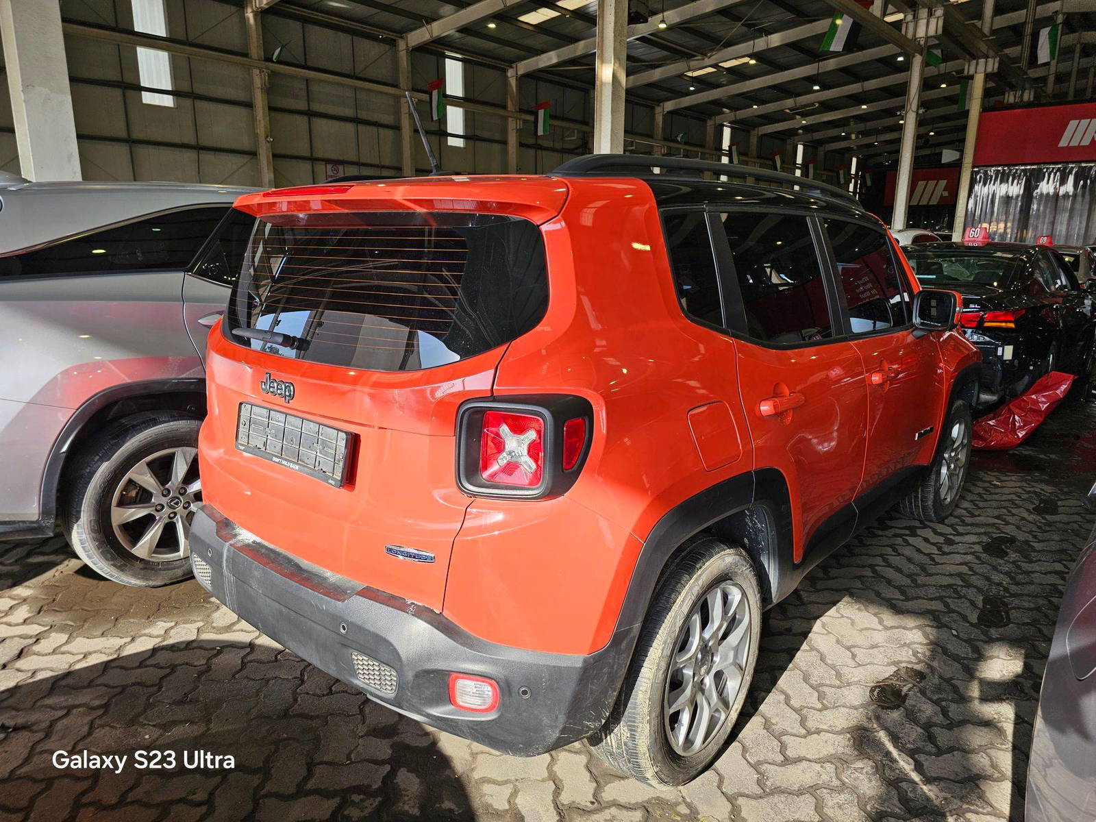 2015 JEEP RENEGADE LATITUDE — 155897 KM — Lot B79568 — Main - Marhaba Auctions Used Cars - Image 5