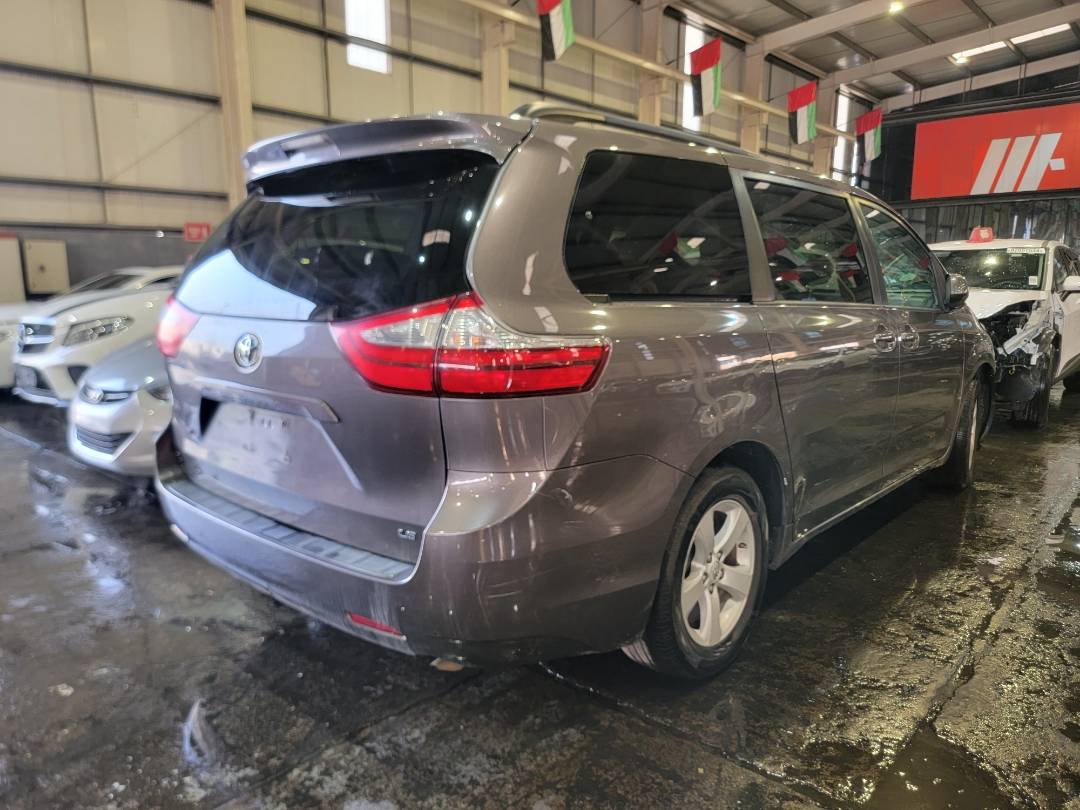 2017 TOYOTA SIENNA — 216543 Miles — Lot HS825858 — Main - Marhaba Auctions Used Cars - Image 4