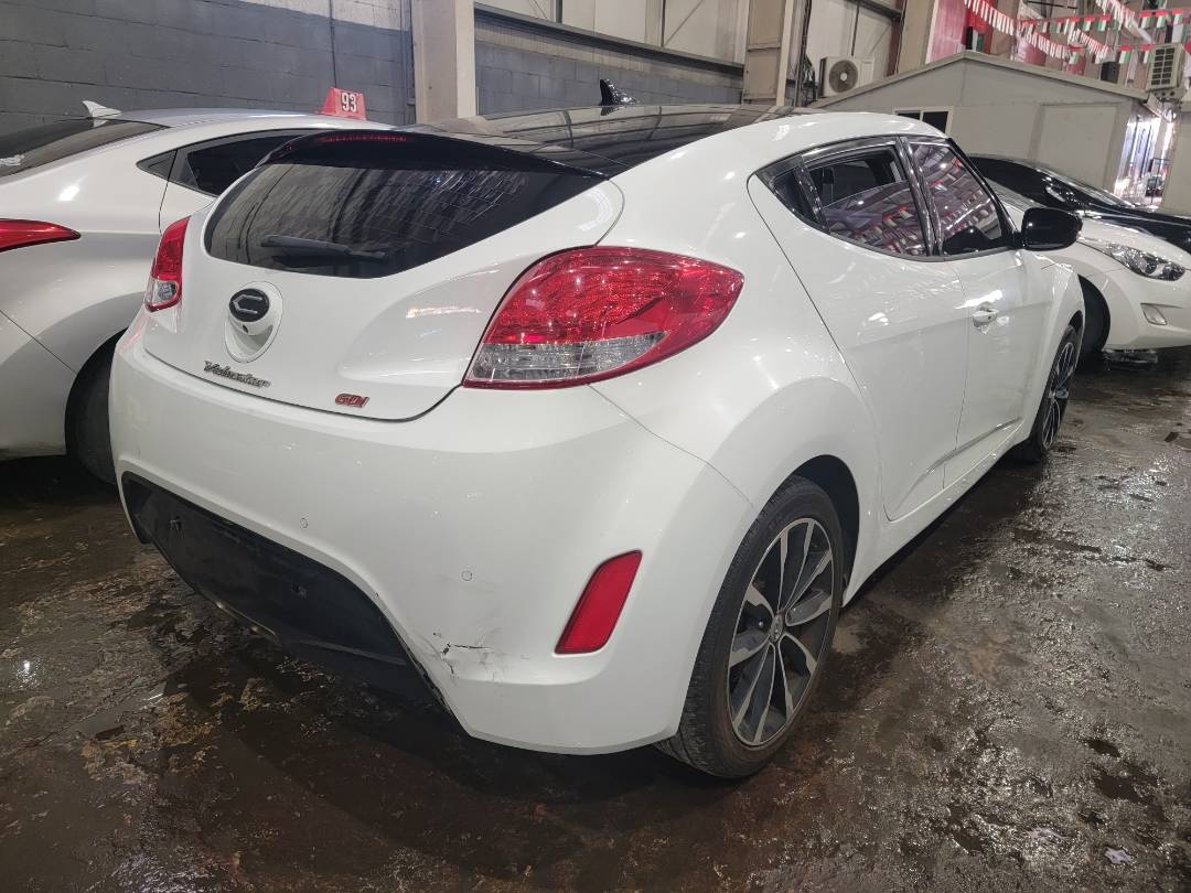 2012 HYUNDAI VELOSTER — 167027 KM — Lot 005412 — Main - Marhaba Auctions Used Cars - Image 3