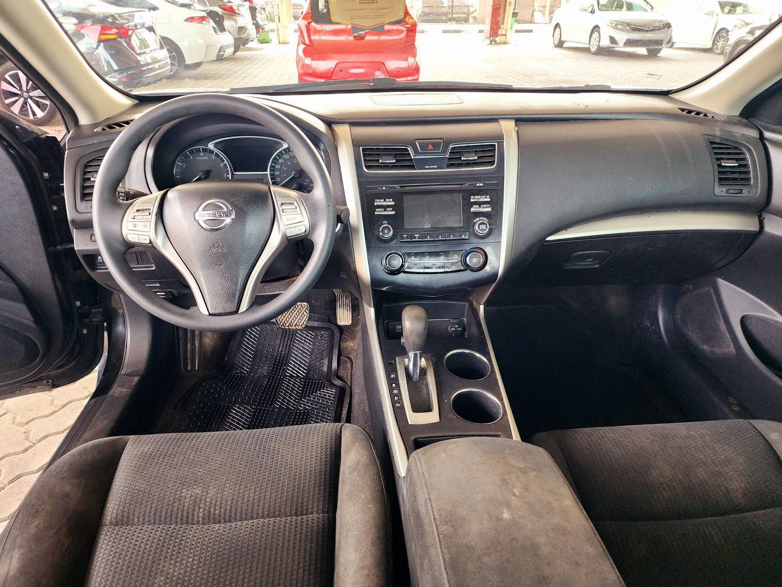 2015 NISSAN ALTIMA — 181558 KM — Lot 24164 — Souq - Marhaba Auctions Used Cars - Image 7