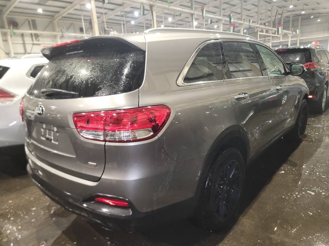 2018 KIA SORENTO — 107599 Miles — Lot 37544605 - Marhaba Auctions Used Cars - Image 4