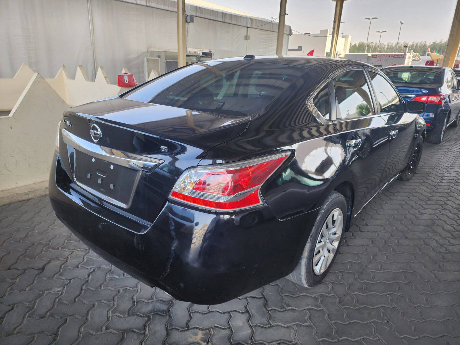 2015 NISSAN ALTIMA — 194304 Miles — Lot C280102 - Marhaba Auctions Used Cars - Image 4
