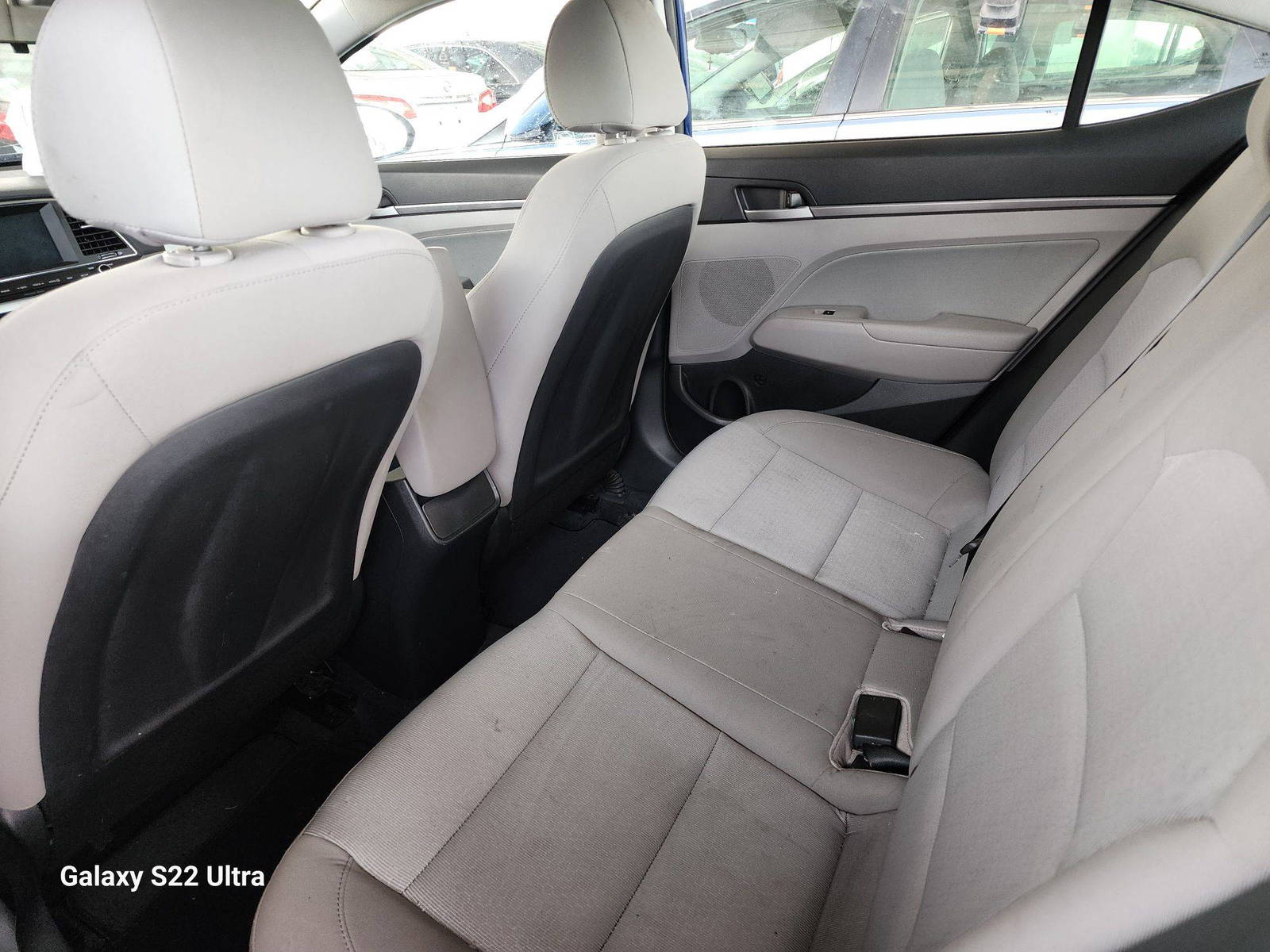 2017 HYUNDAI ELANTRA — 82838 Miles — Lot 39119694 - Marhaba Auctions Used Cars - Image 5