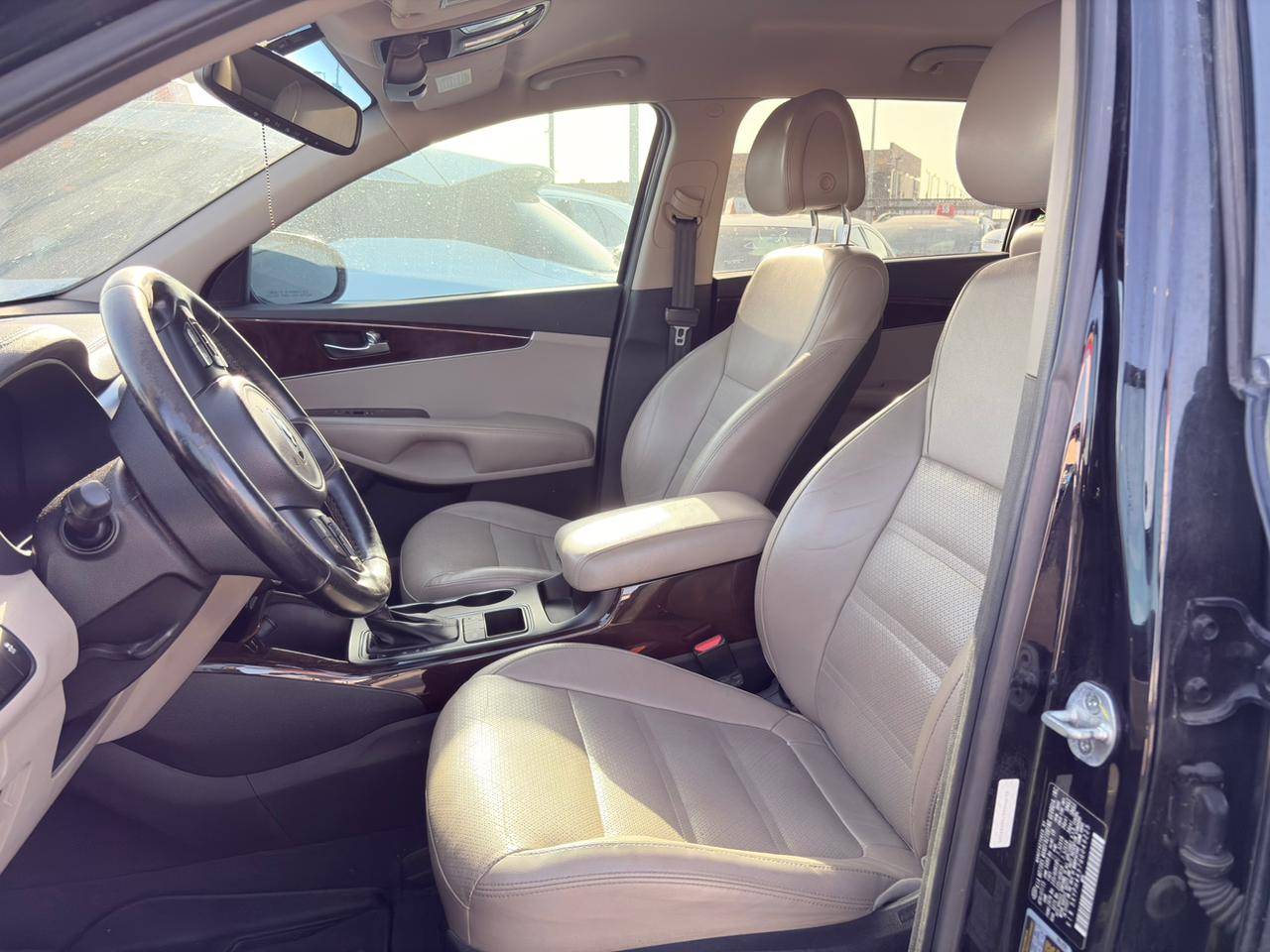 KIA SORENTO 2016 - Marhaba Auction Used Cars - Image 9