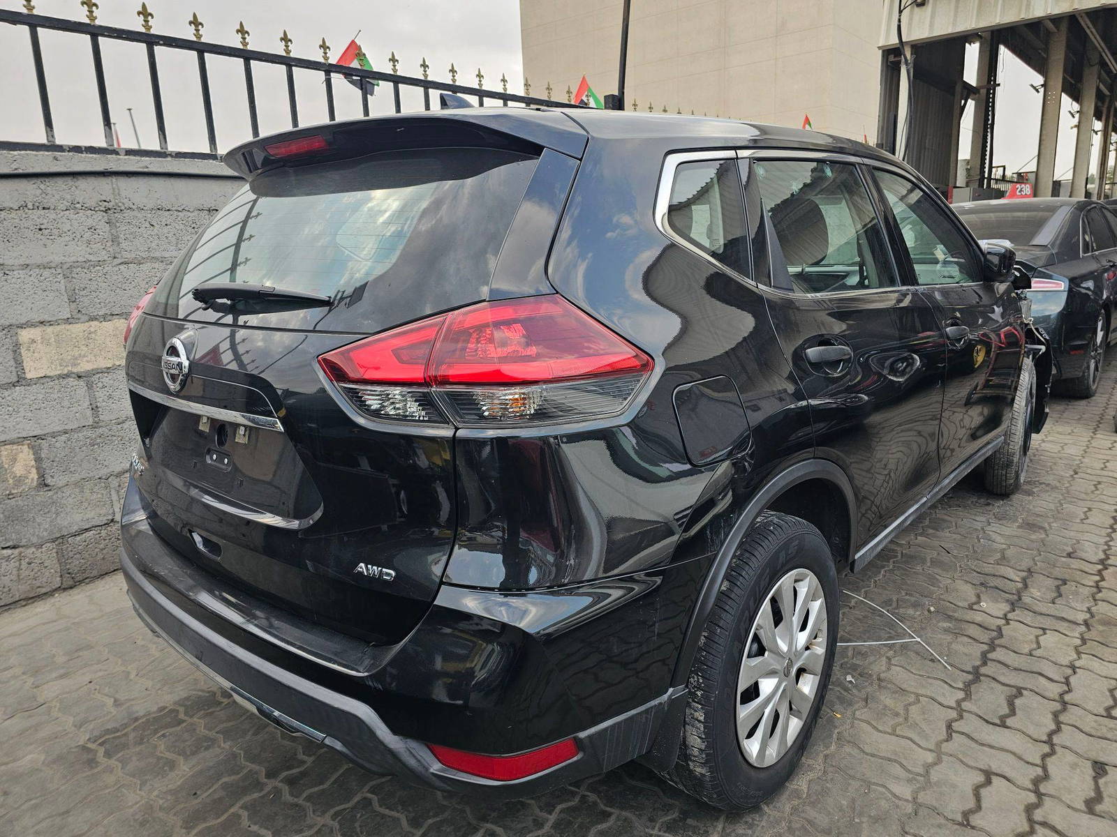 2018 NISSAN ROGUE — 142671 Miles — Lot JP573544 — Main - Marhaba Auctions Used Cars - Image 6