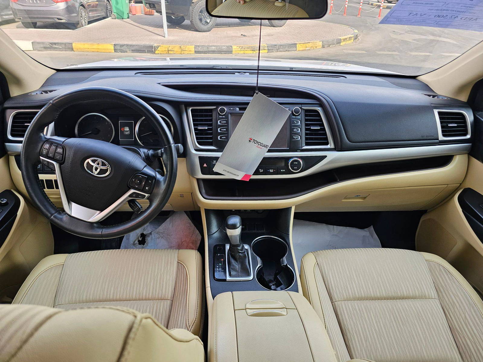 2019 TOYOTA HIGHLANDER — 196242 Miles — Lot ZZRFH9KS301705 — Souq - Marhaba Auctions Used Cars - Image 7