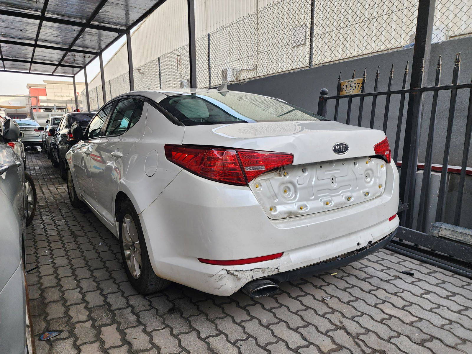 2011 KIA OPTIMA — 195873 Miles — Lot 47438435 — Ind. 12 - Marhaba Auctions Used Cars - Image 5