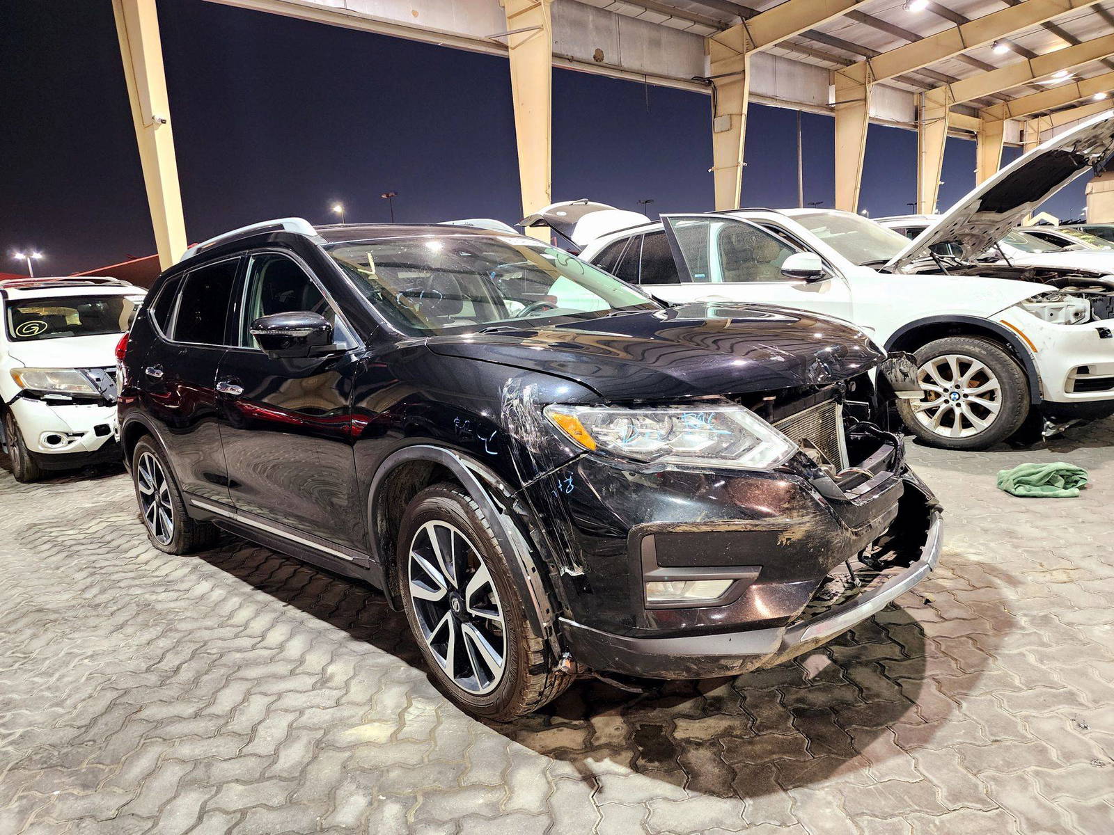 2020 NISSAN ROGUE — 100300 Miles — Lot 81641034 — Souq - Marhaba Auctions Used Cars - Image 4