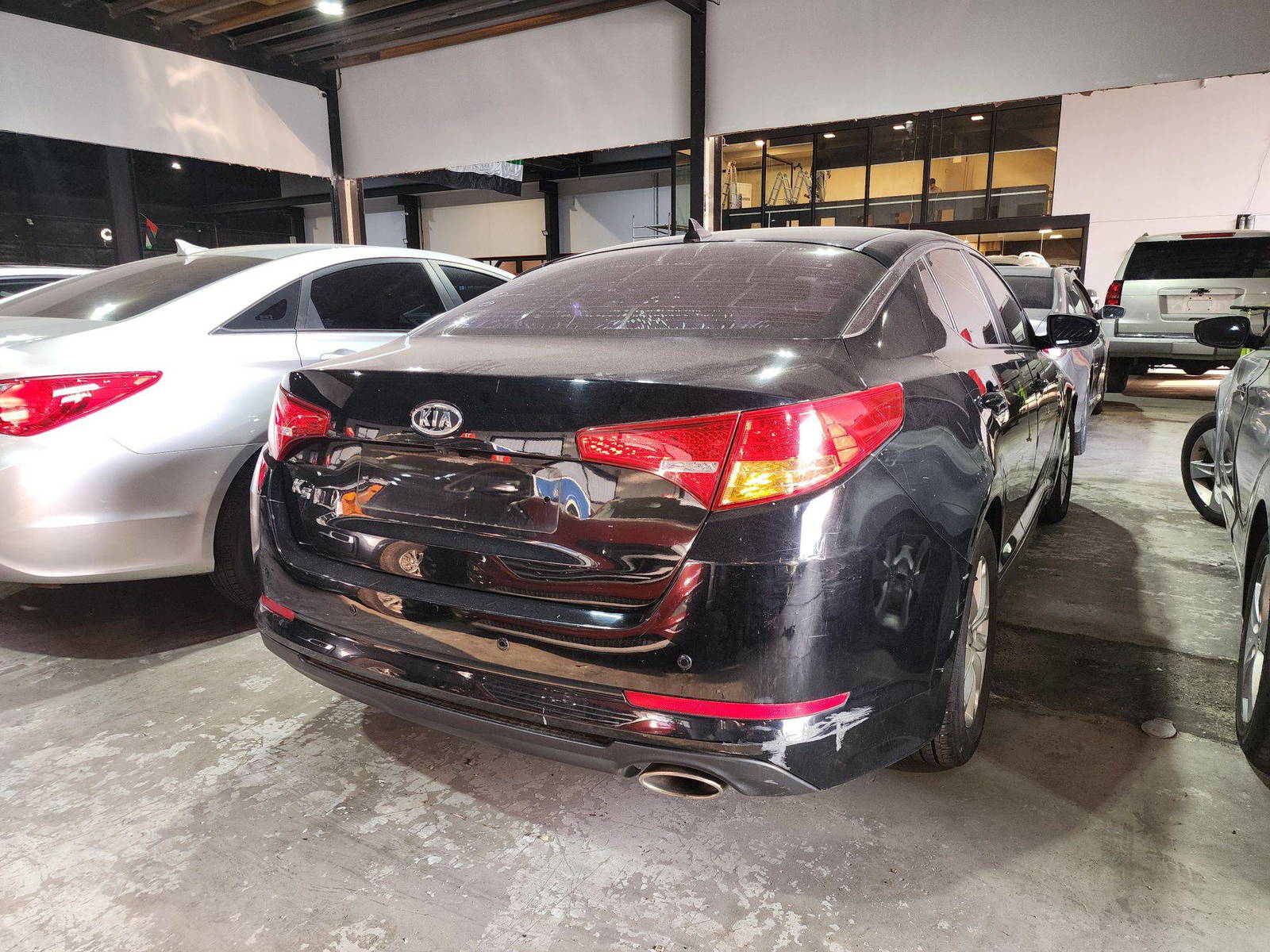 2012 KIA K5 — 148168 KM — Lot 193827 — Al Quoz - Marhaba Auctions Used Cars - Image 3