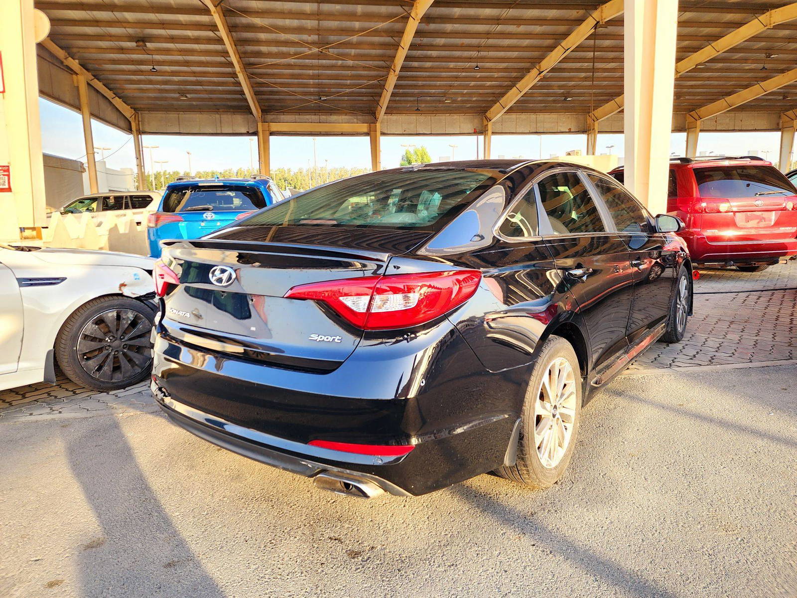 2016 HYUNDAI SONATA — 151258 Miles — Lot F9GH329445 — Souq - Marhaba Auctions Used Cars - Image 3