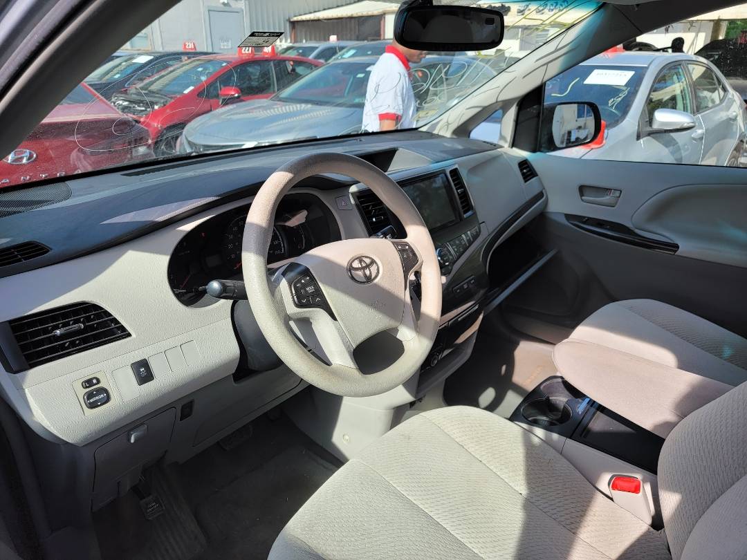 2014 TOYOTA SIENNA — 154808 Miles — Lot ES419164 — Main - Marhaba Auctions Used Cars - Image 8
