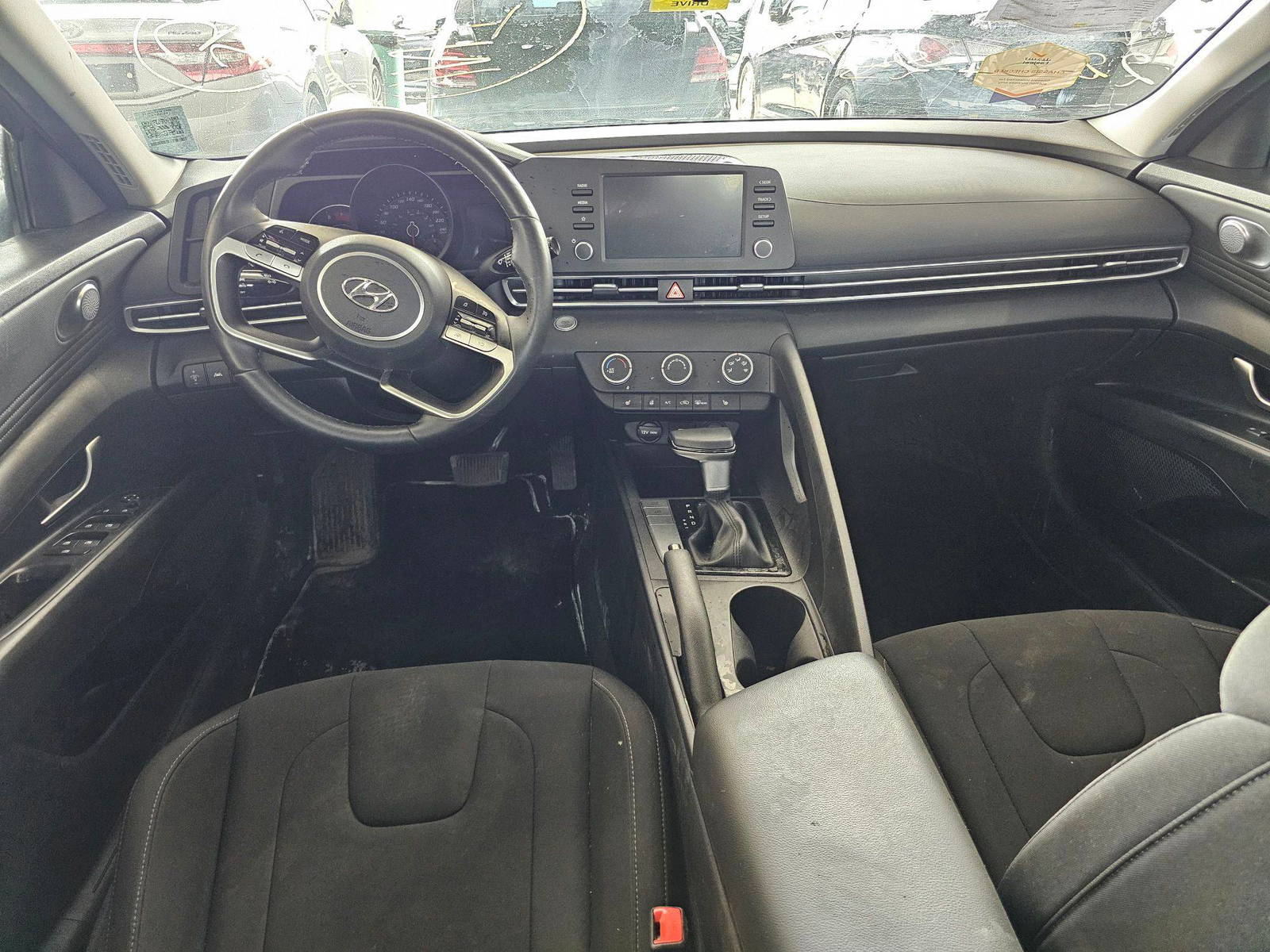 2022 HYUNDAI ELANTRA — 45300 KM — Lot 12297200X — Souq - Marhaba Auctions Used Cars - Image 7