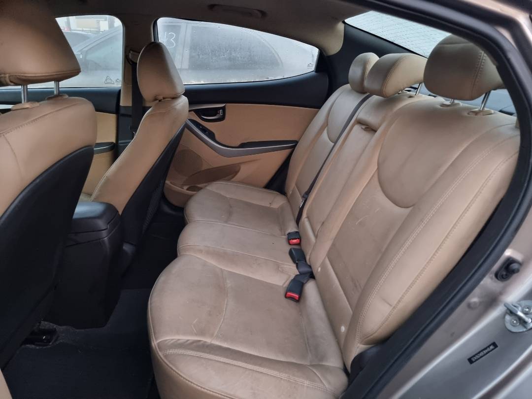 2013 HYUNDAI ELANTRA — 188907 Miles — Lot 124587 — Souq - Marhaba Auctions Used Cars - Image 6