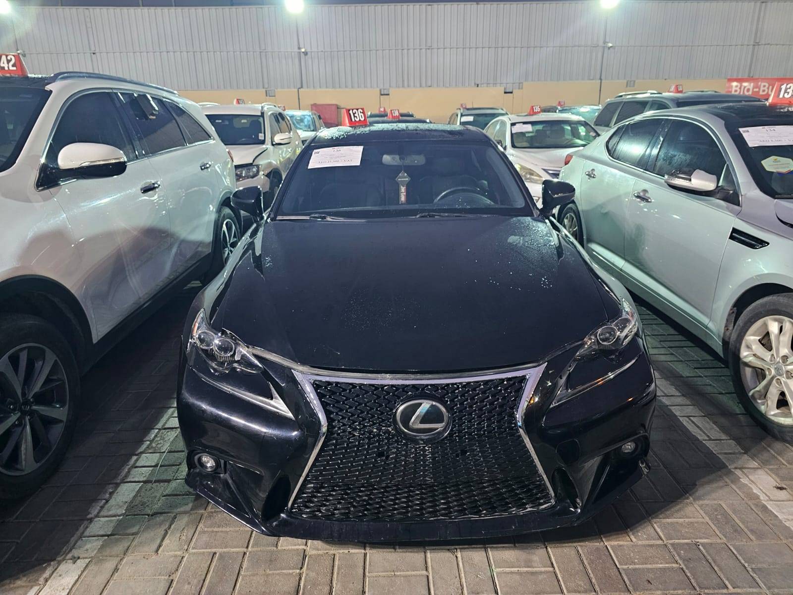 2014 LEXUS IS-350 — 131076 KM — Lot 4E5002407 - Marhaba Auctions Used Cars - Image 4