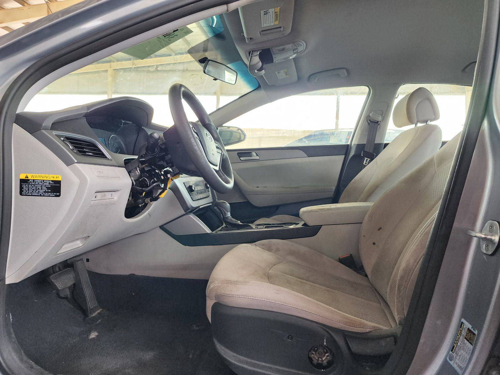 2015 HYUNDAI SONATA — 141738 Miles — Lot 38459906 — Souq - Marhaba Auctions Used Cars - Image 8