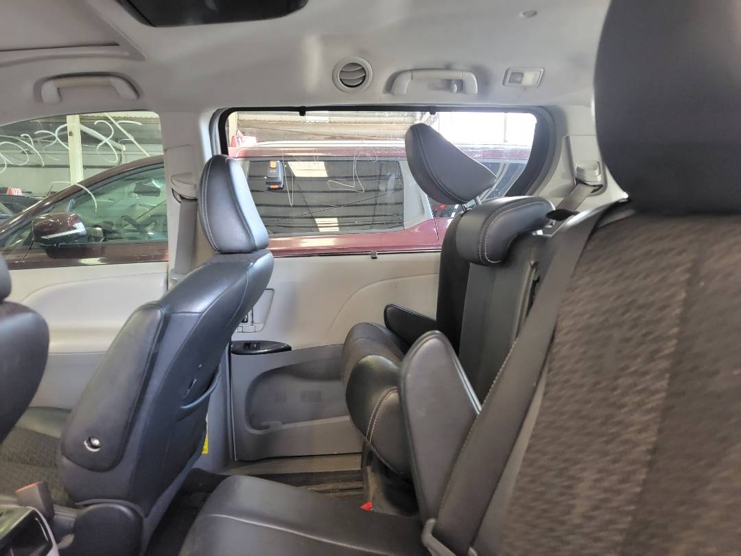 2011 TOYOTA SIENNA — 257489 Miles — Lot 148734 — Main - Marhaba Auctions Used Cars - Image 7