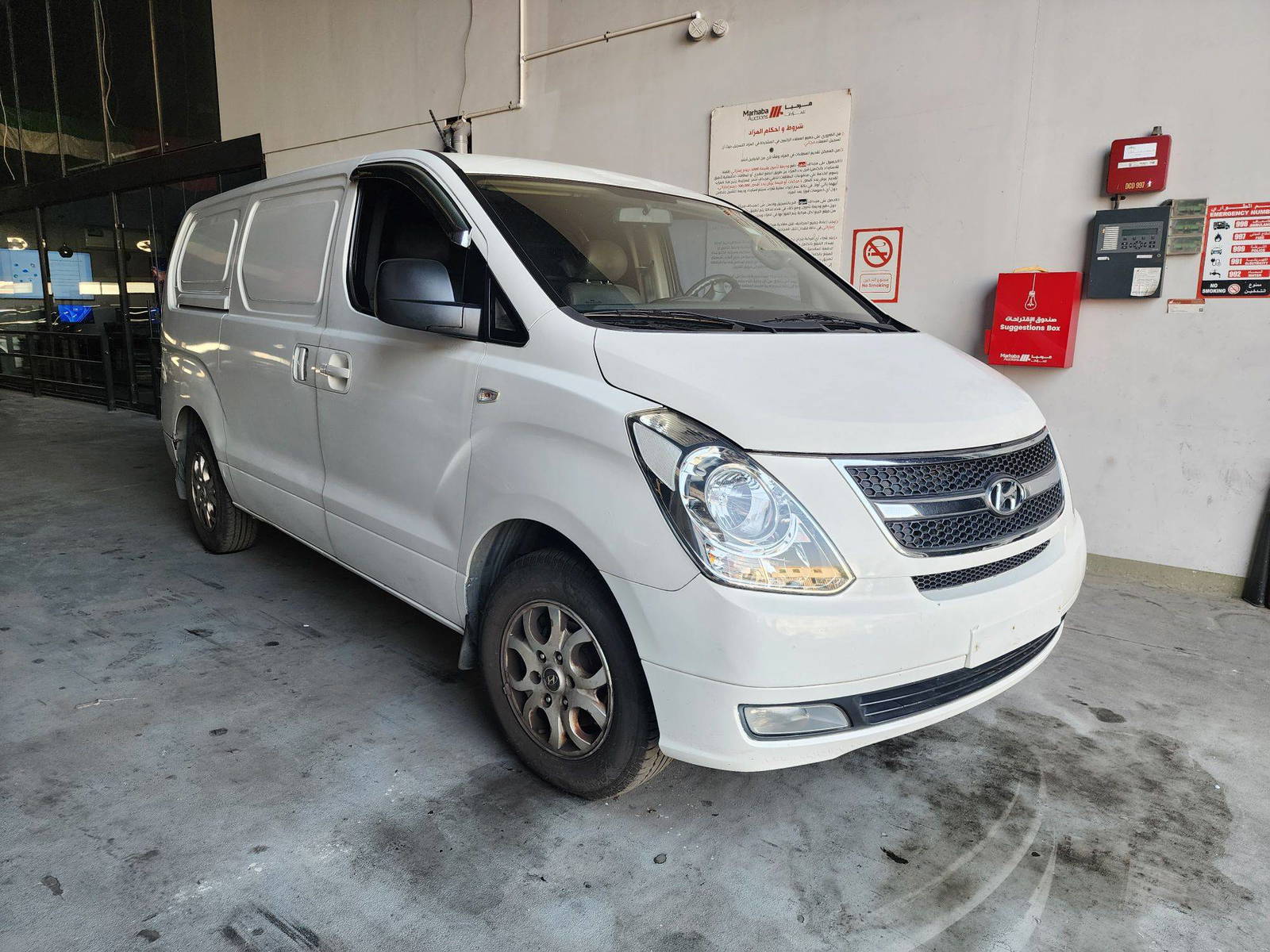 2011 HYUNDAI GRAND STAREX — 197401 KM — Lot 365468 — Souq - Marhaba Auctions Used Cars - Image 3