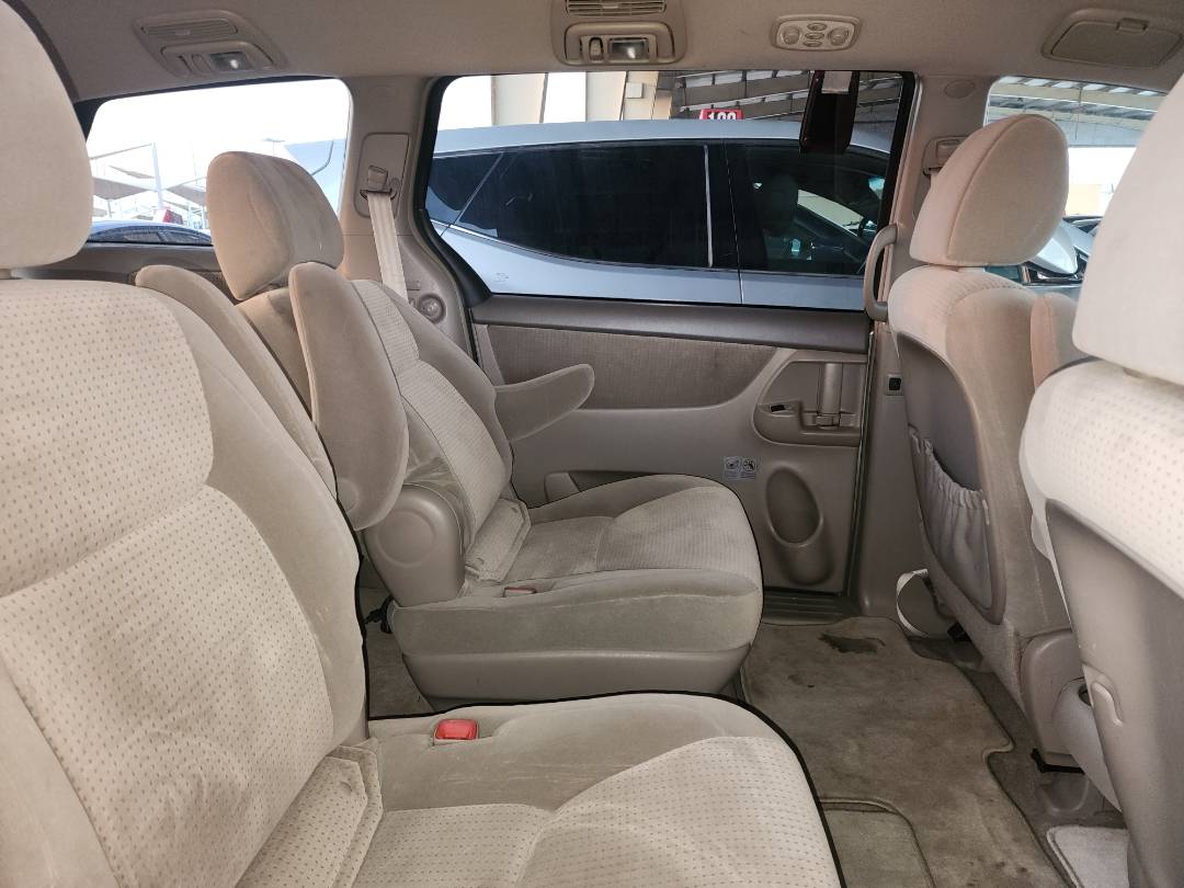 2009 TOYOTA SIENNA — 191483 Miles — Lot 73942983 - Marhaba Auctions Used Cars - Image 6