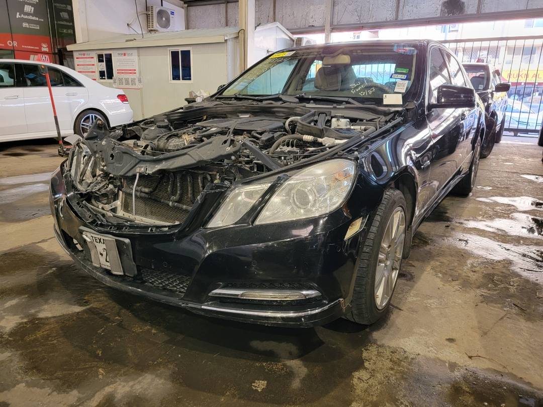 2012 MERCEDES BENZ E 350 — 128135 Miles — Lot 1172736 — Souq - Marhaba Auctions Used Cars - Image 5
