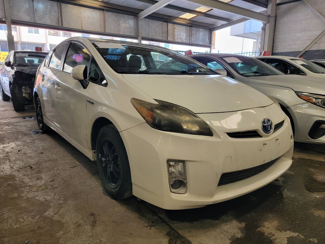 2010 TOYOTA PRIUS — 247549 Miles — Lot 38129975 — Main - Marhaba Auctions Used Cars - Image 4