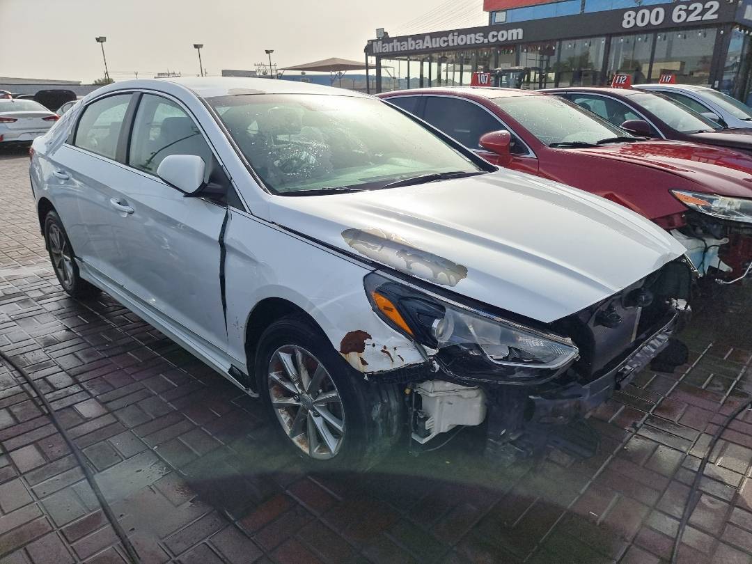 2018 HYUNDAI SONATA — 186092 Miles — Lot 124587 — Ind. 12 - Marhaba Auctions Used Cars - Image 4