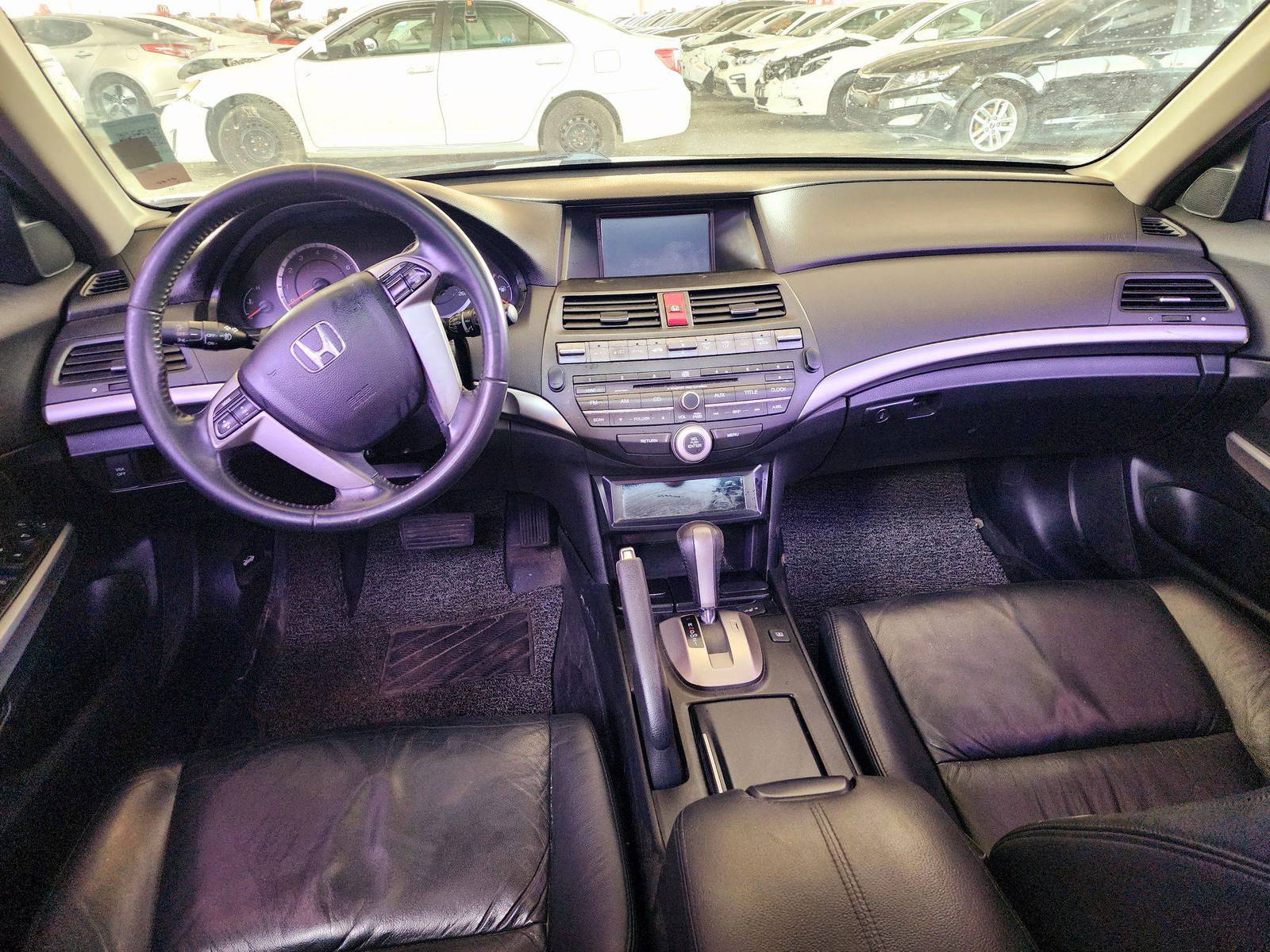 2010 HONDA ACCORD — 193302 KM — Lot 201355 — Main - Marhaba Auctions Used Cars - Image 7