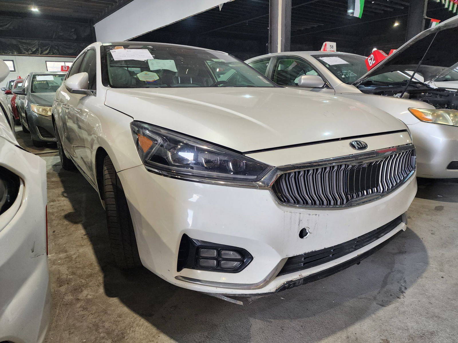 KIA CADENZA 2017 - Marhaba Auction Used Cars - Image 4