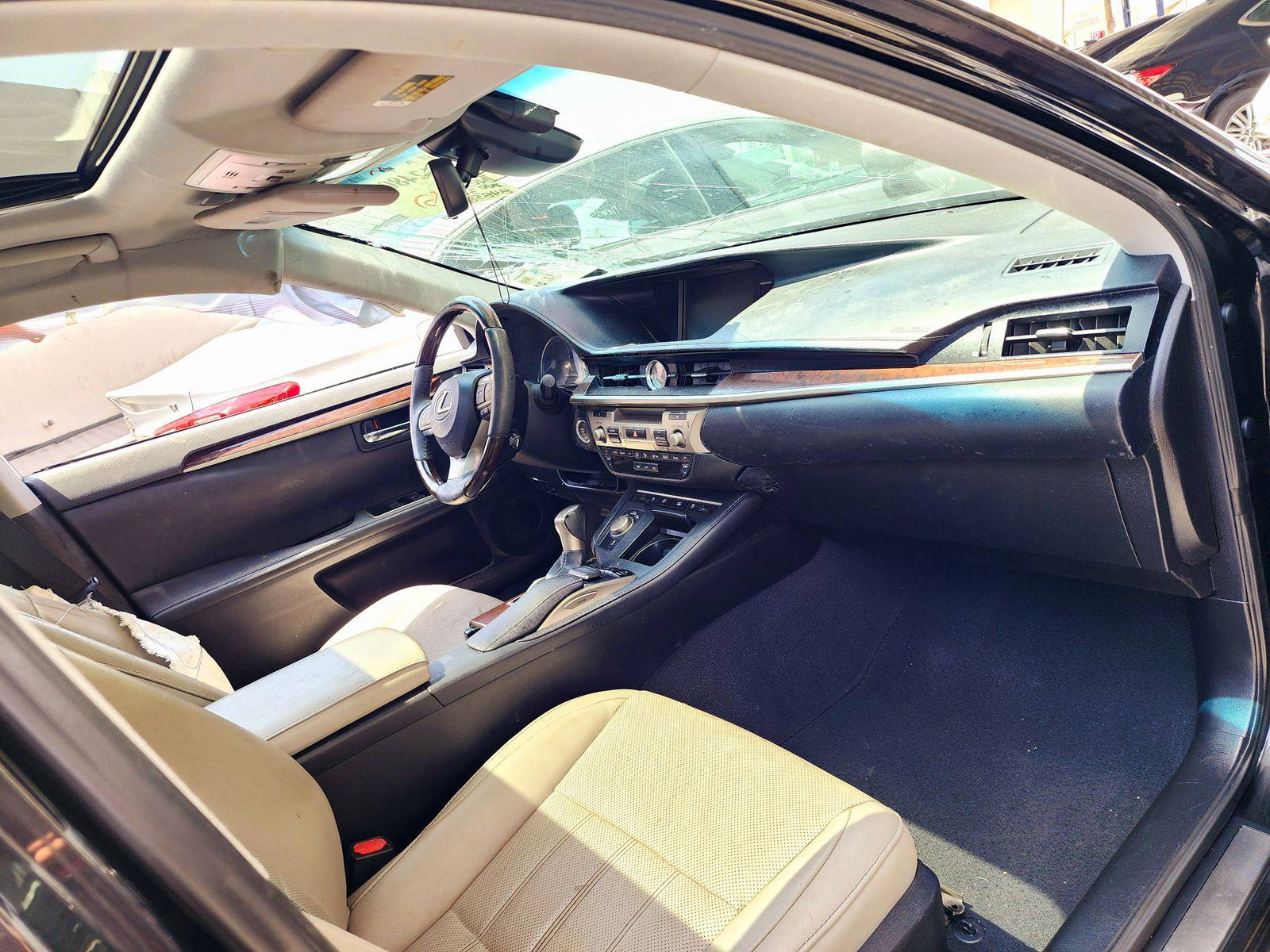 2017 LEXUS ES 350 — 84858 Miles — Lot G1HU060230 — Souq - Marhaba Auctions Used Cars - Image 9