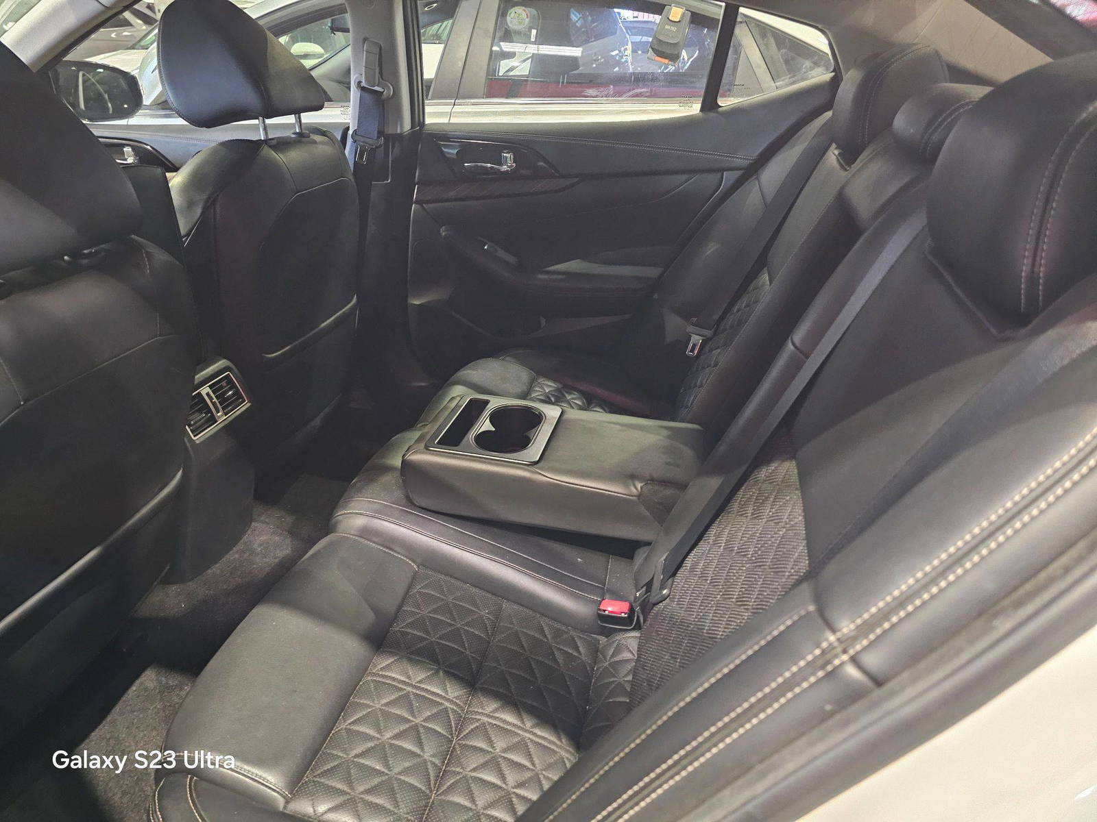 2016 NISSAN MAXIMA — 207864 Miles — Lot 82331705 — Main - Marhaba Auctions Used Cars - Image 11