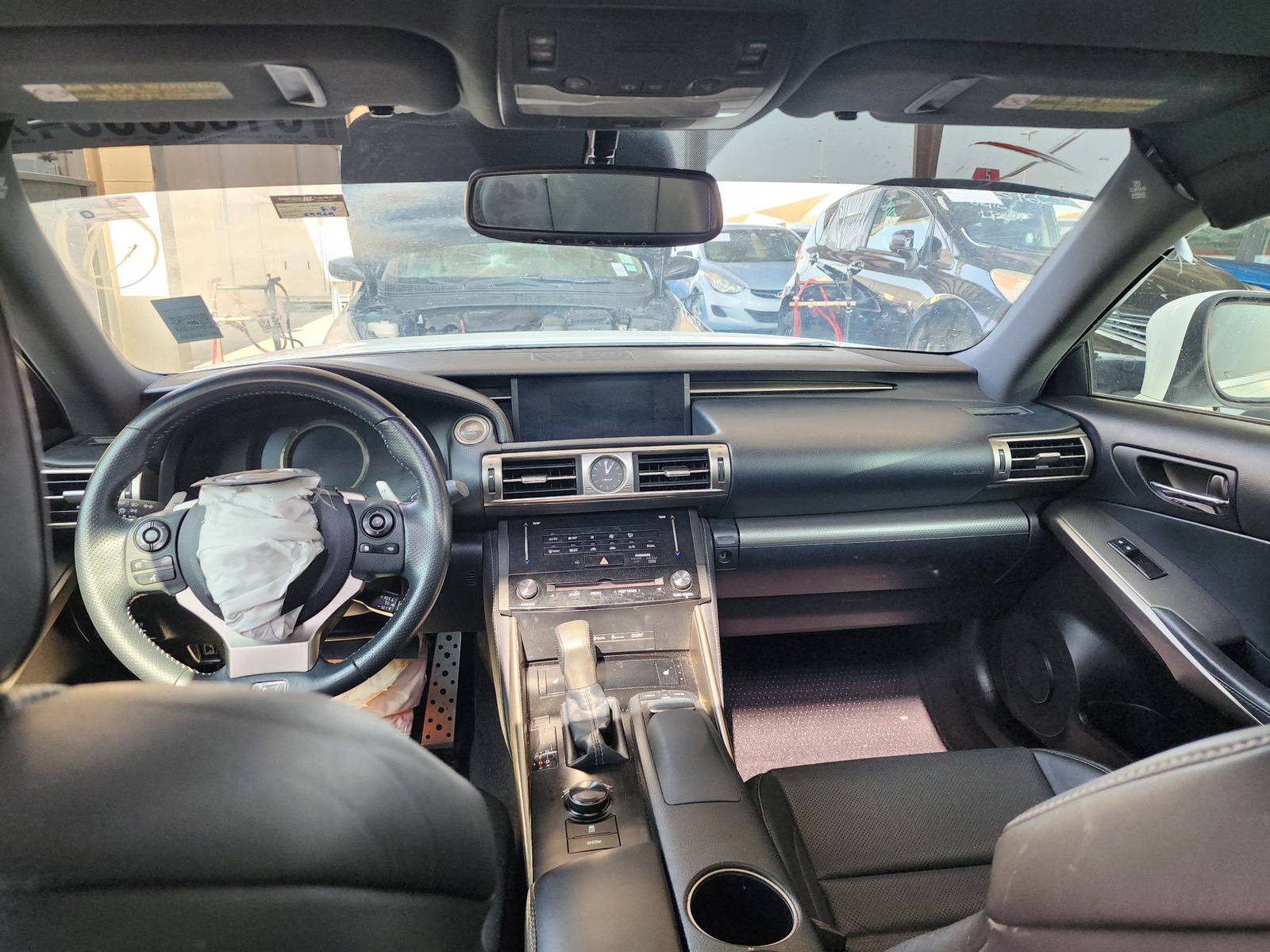 2014 LEXUS IS 250 — 89966 Miles — Lot 61530634 — Souq - Marhaba Auctions Used Cars - Image 8