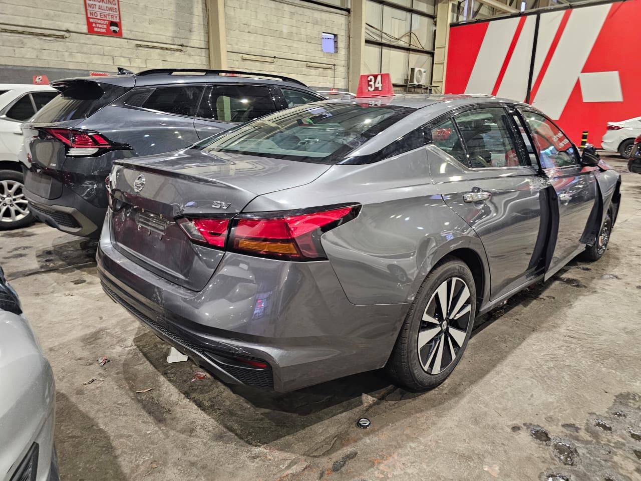 2019 NISSAN ALTIMA — 63585 Miles — Lot 43824121 — Al Sajaa - Marhaba Auctions Used Cars - Image 6