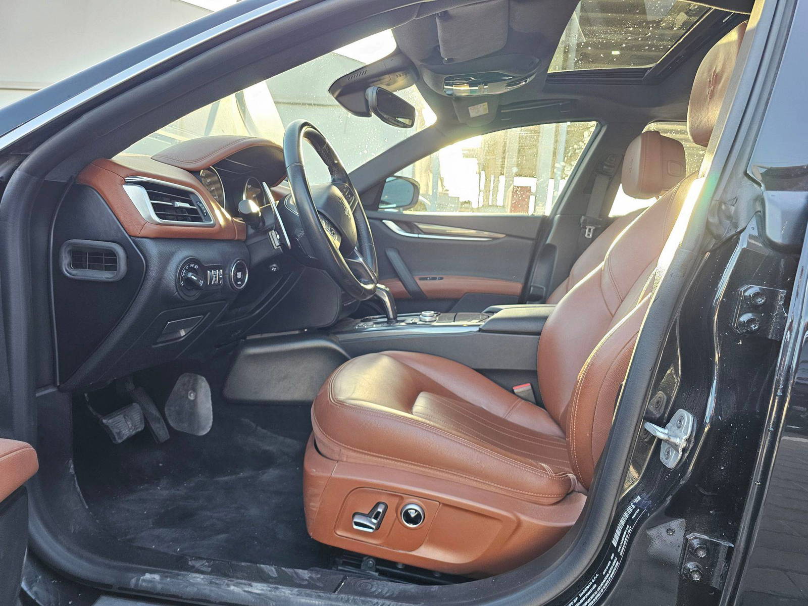 MASERATI GHIBLI 2023 - Marhaba Auction Used Cars - Image 10